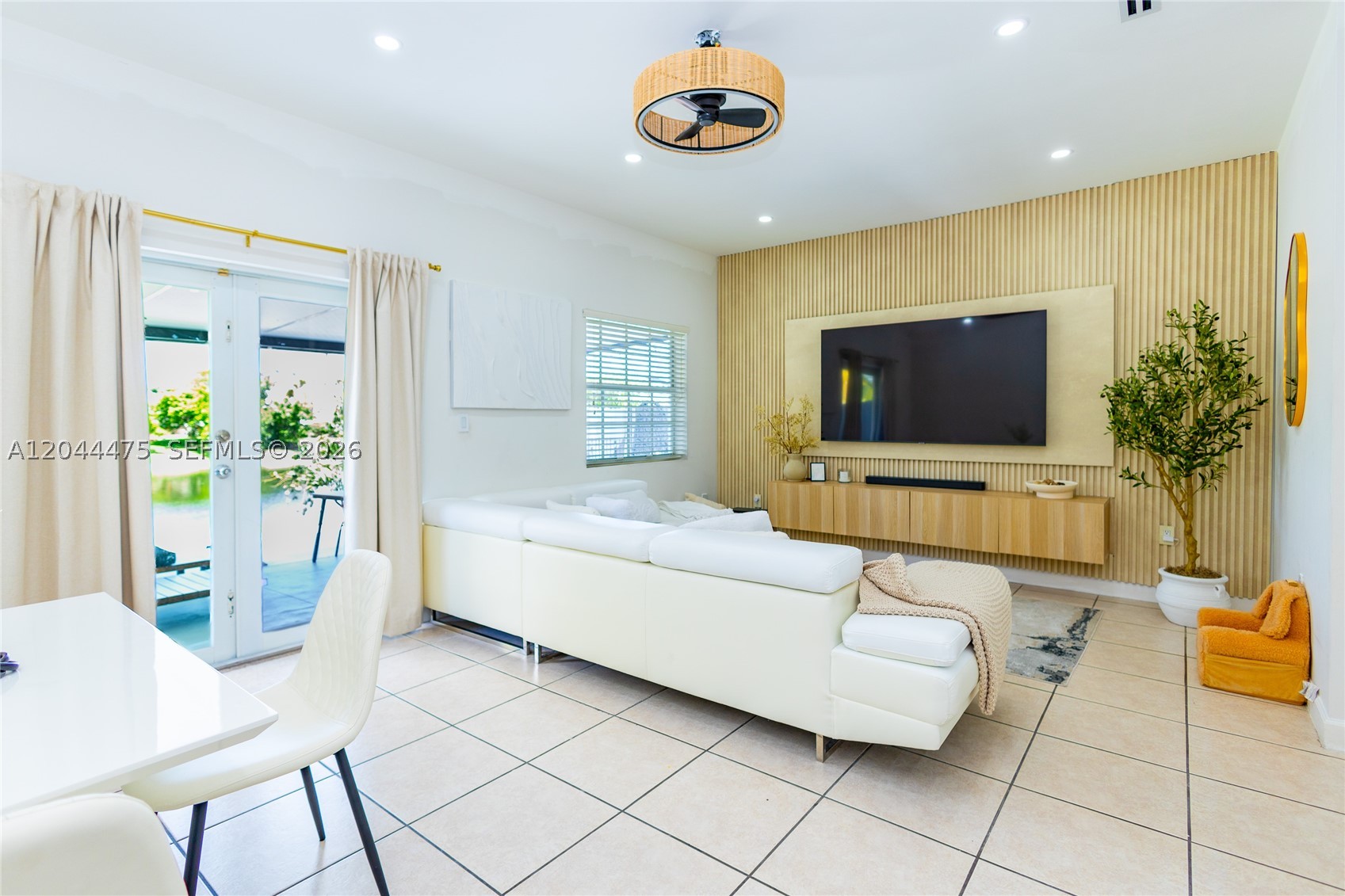 SAN DENIS ESTATES - Residential