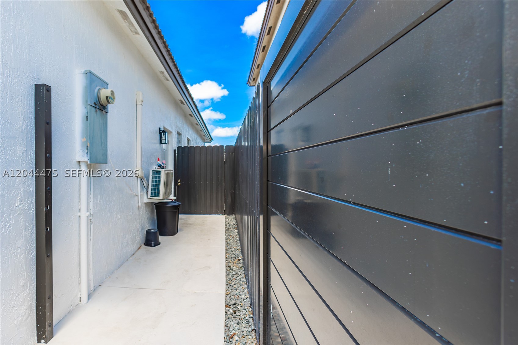 SAN DENIS ESTATES - Residential