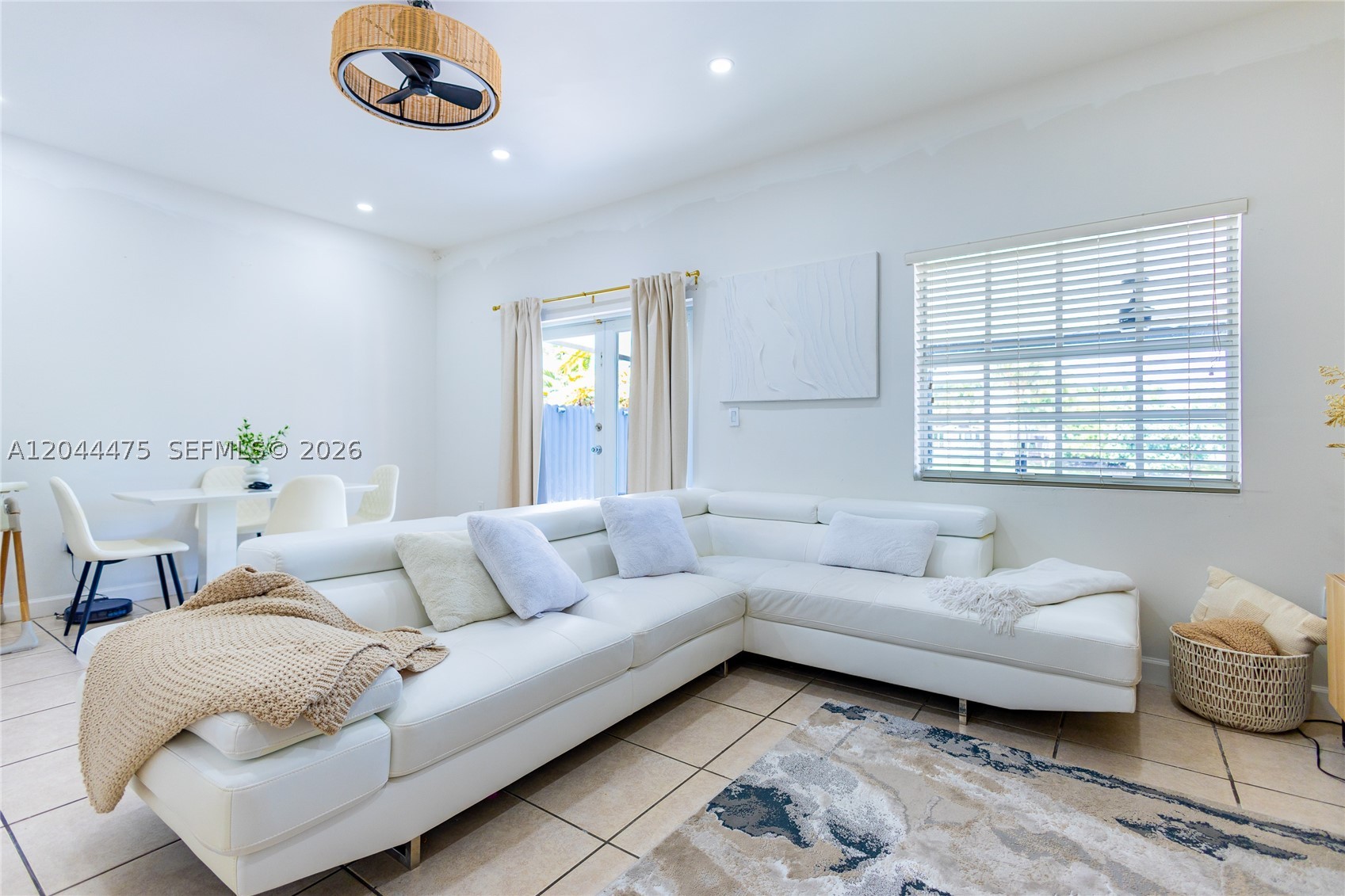 SAN DENIS ESTATES - Residential