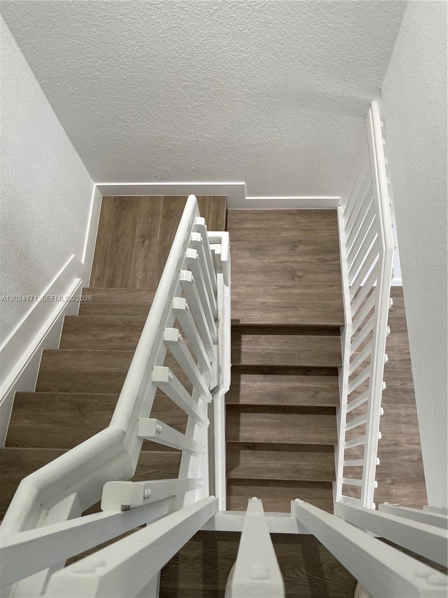 SHOMA VILLAS I AT COUNTRY - Residential Lease