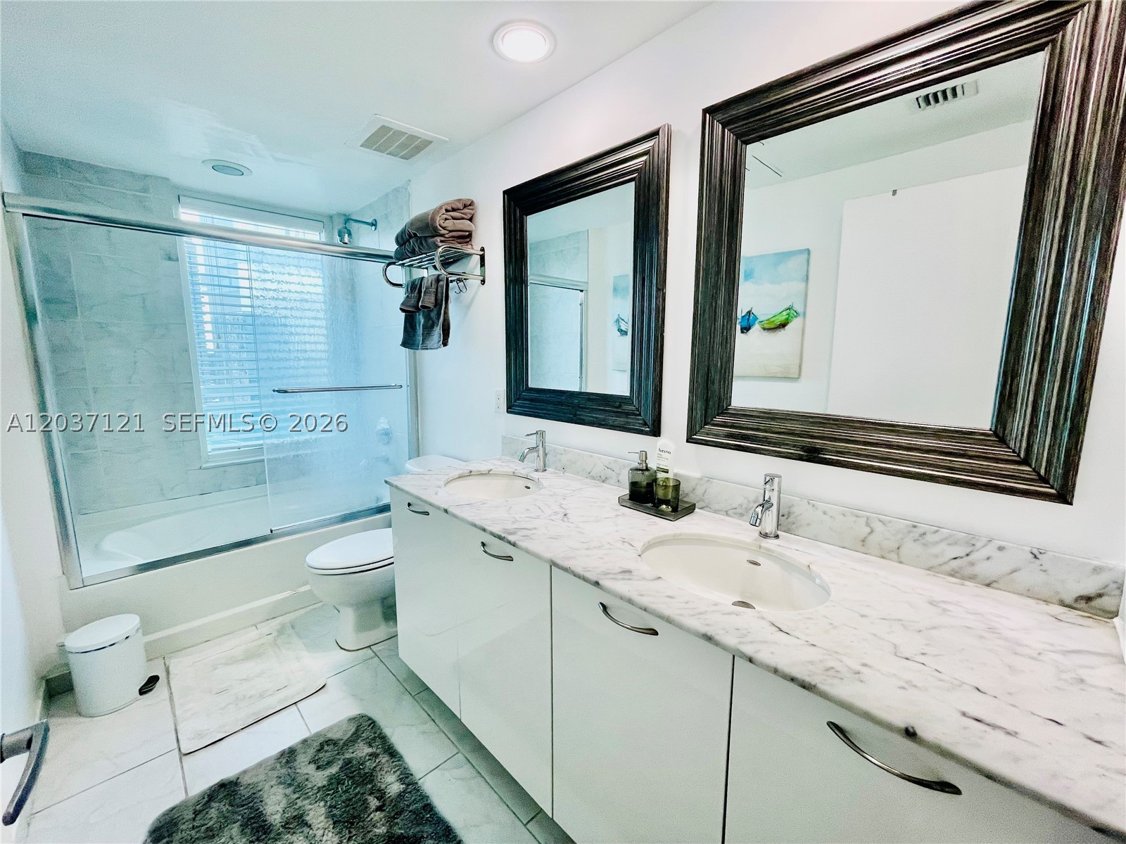THE PLAZA 851 BRICKELL CO - Residential Lease