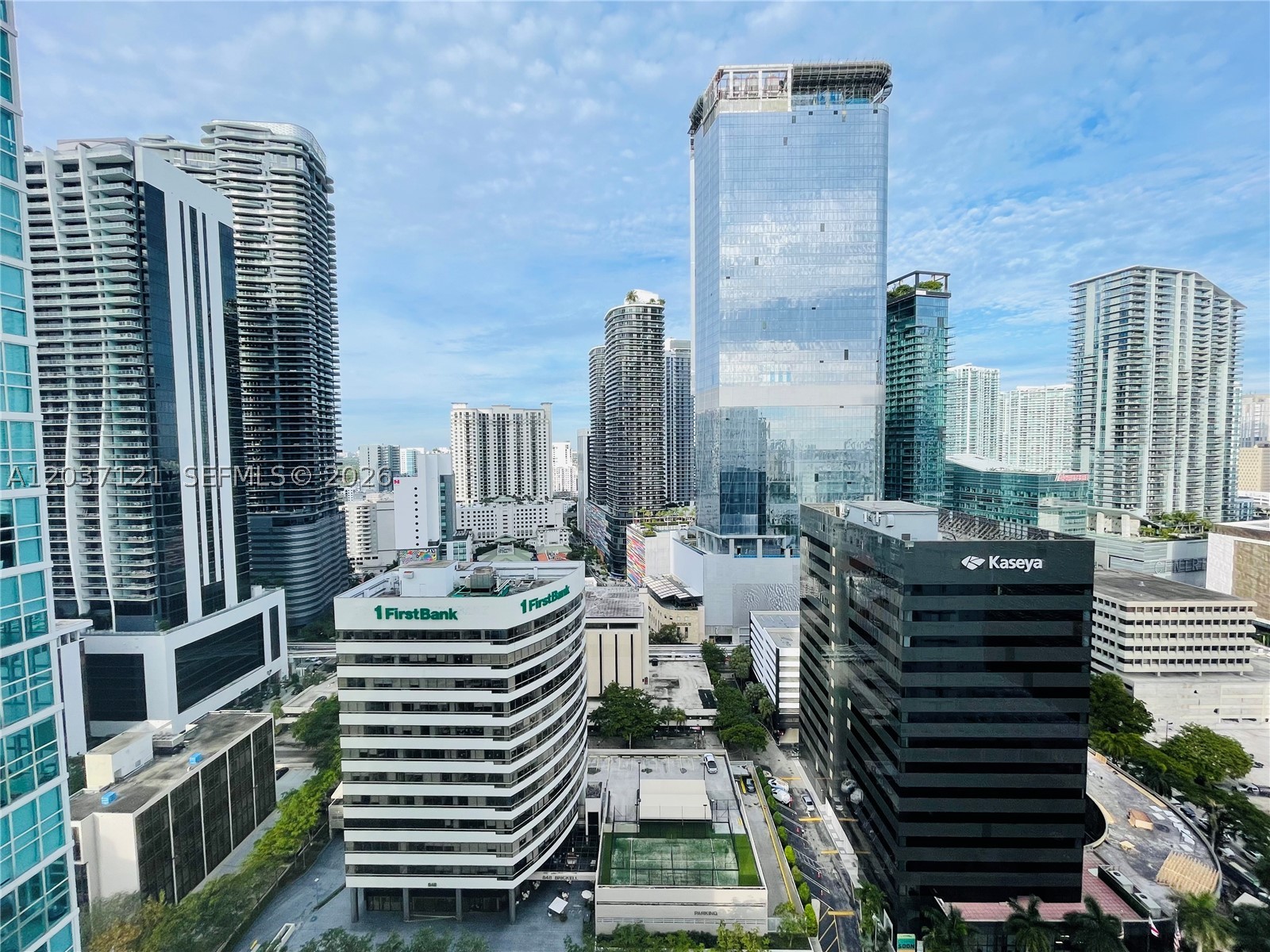 THE PLAZA 851 BRICKELL CO - Residential Lease