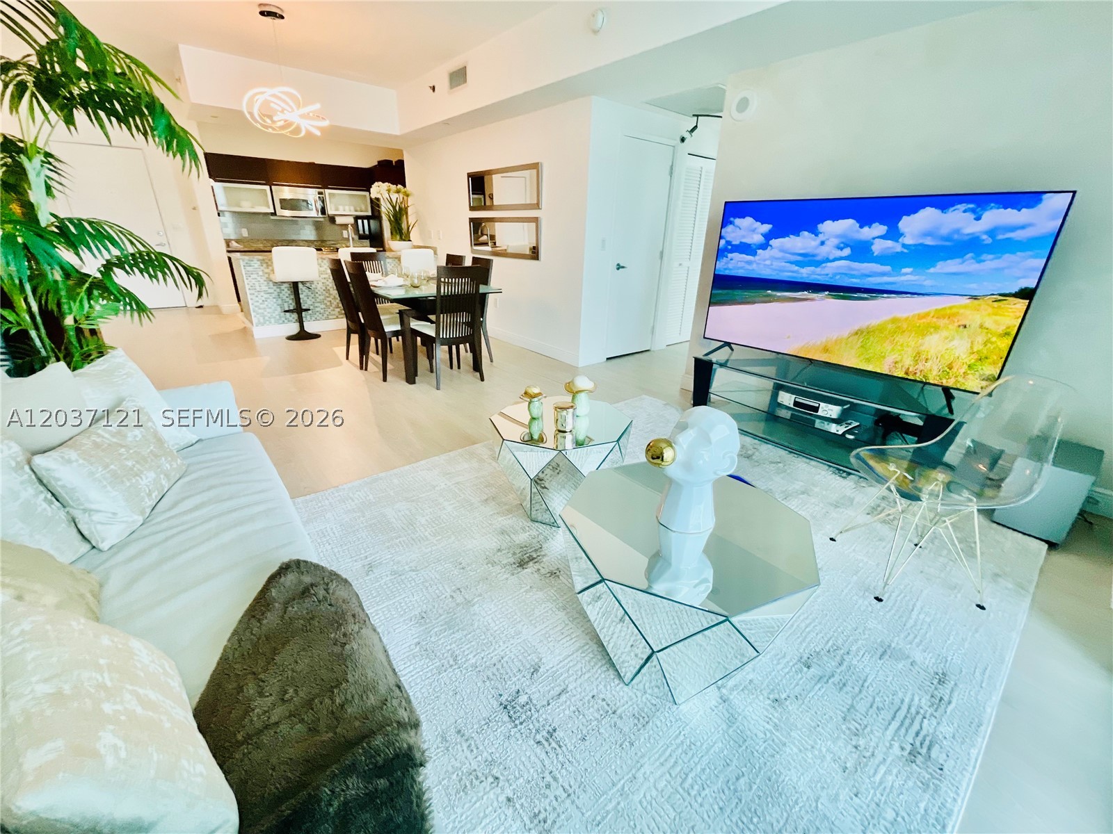 THE PLAZA 851 BRICKELL CO - Residential Lease