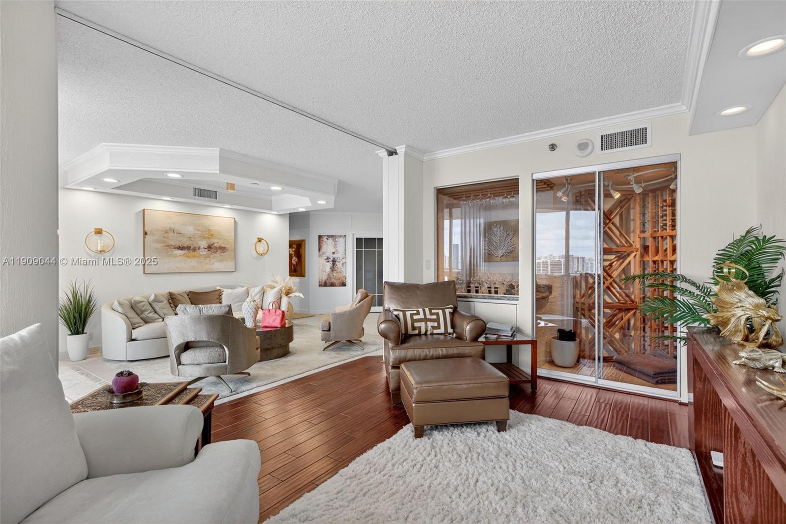 3000 ISL BLVD WILLIAMS IS - Residential