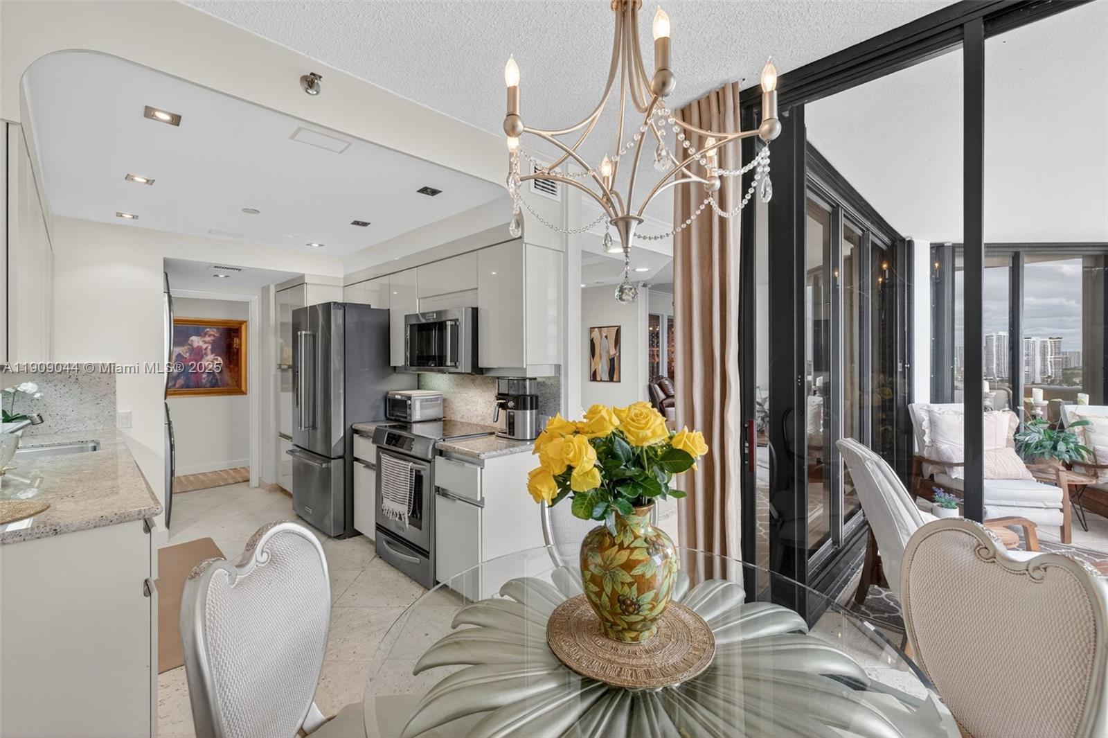 3000 ISL BLVD WILLIAMS IS - Residential