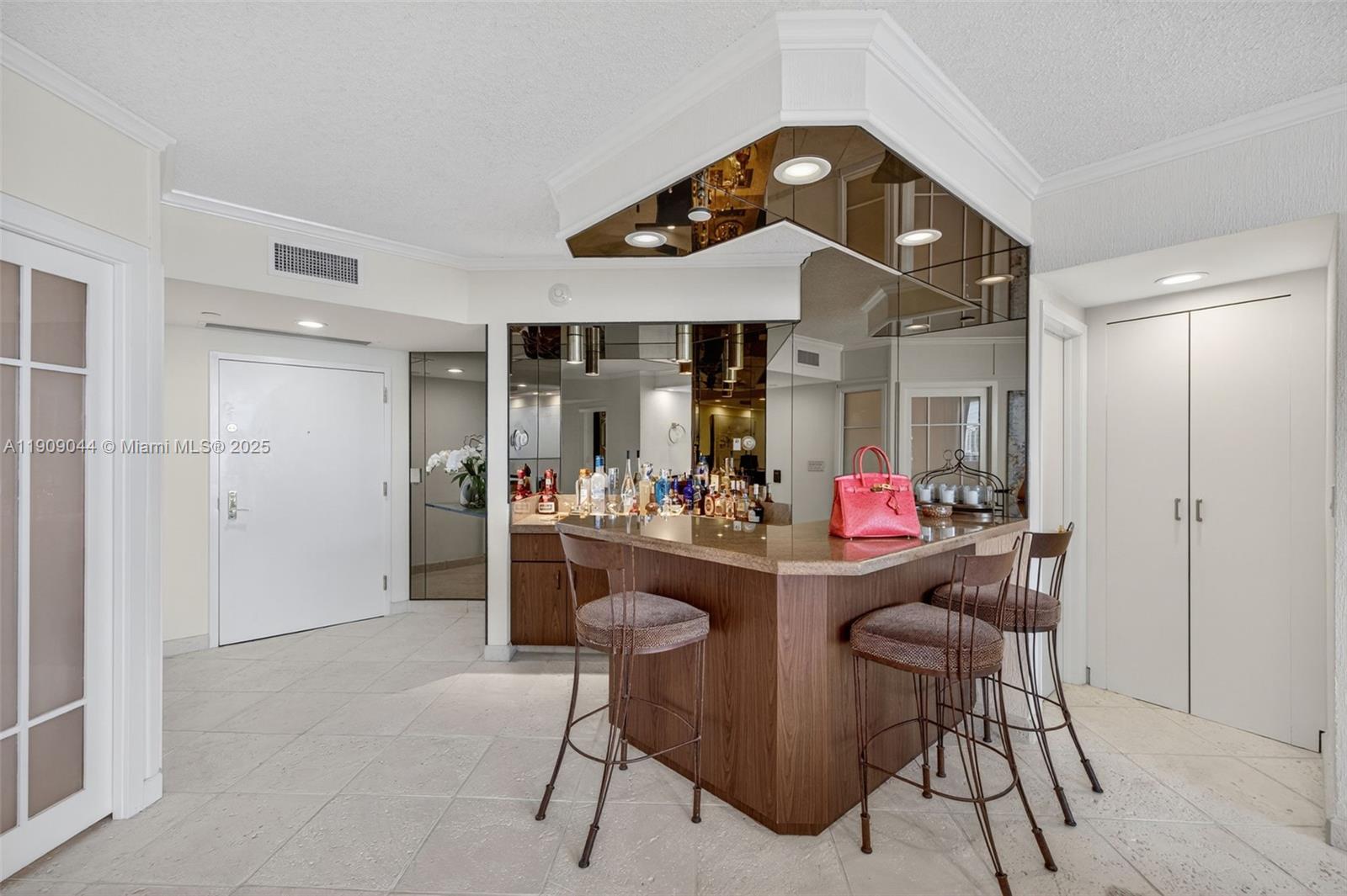 3000 ISL BLVD WILLIAMS IS - Residential
