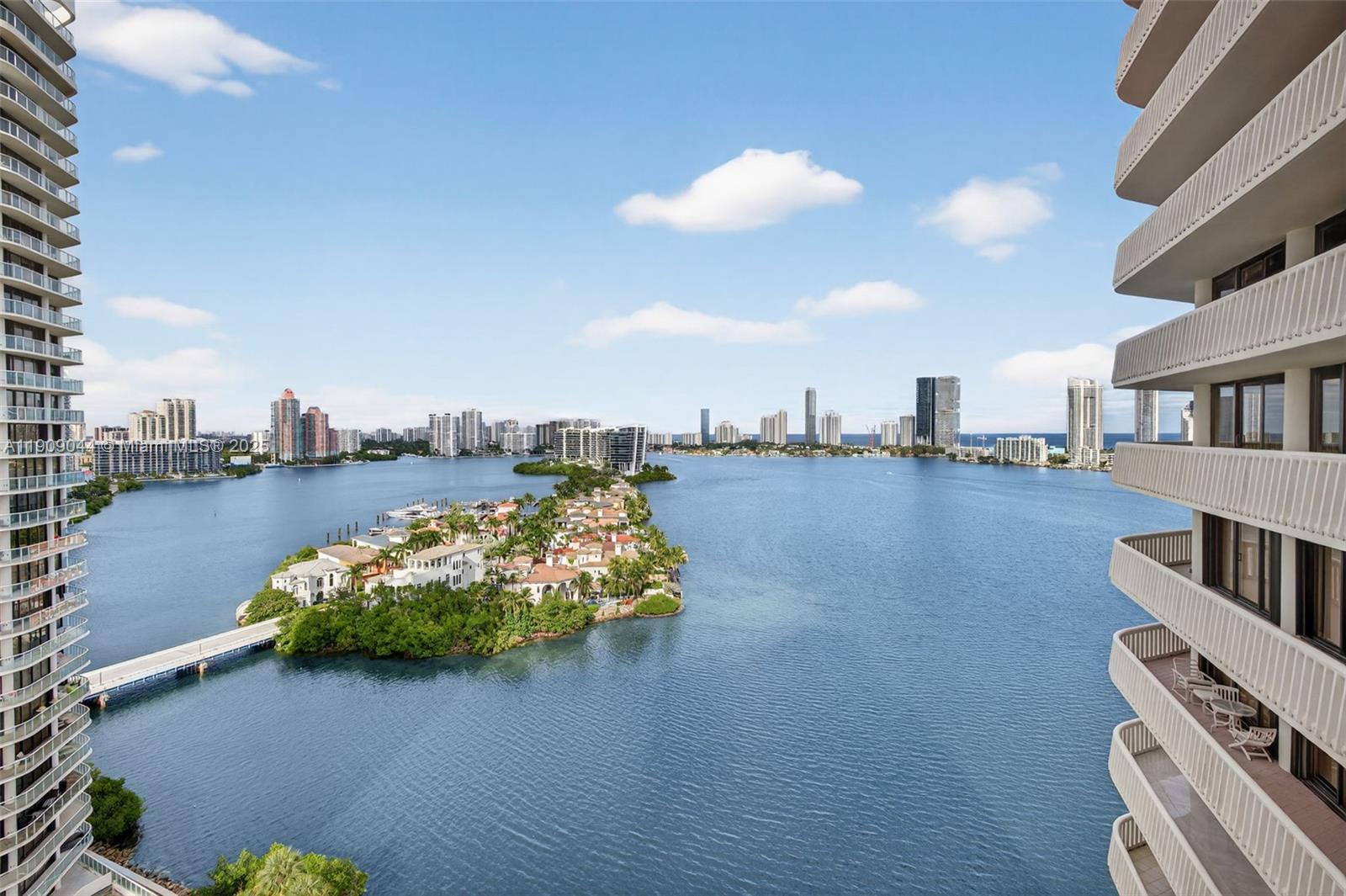 3000 ISL BLVD WILLIAMS IS - Residential
