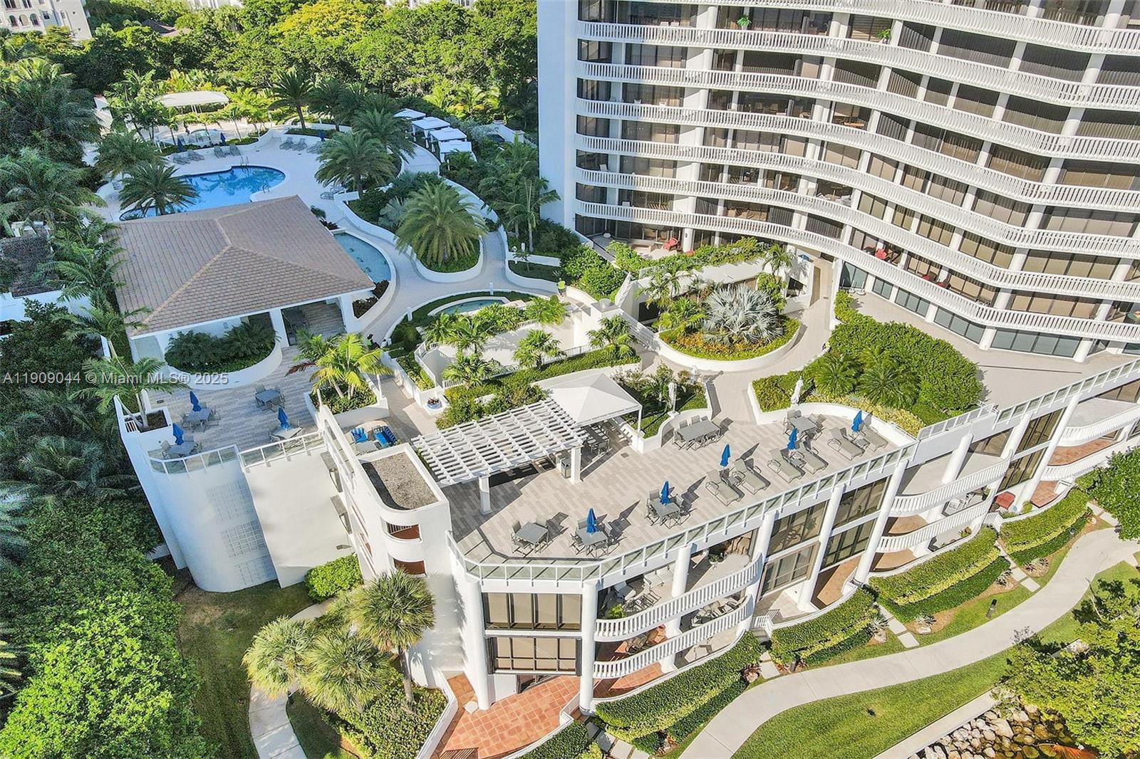 3000 ISL BLVD WILLIAMS IS - Residential