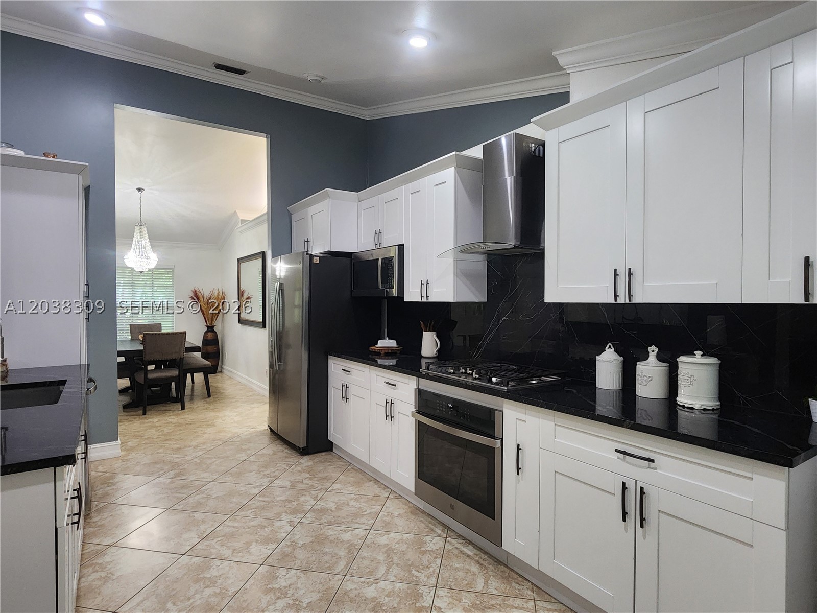 GOLDEN GATE ESTATES - Residential