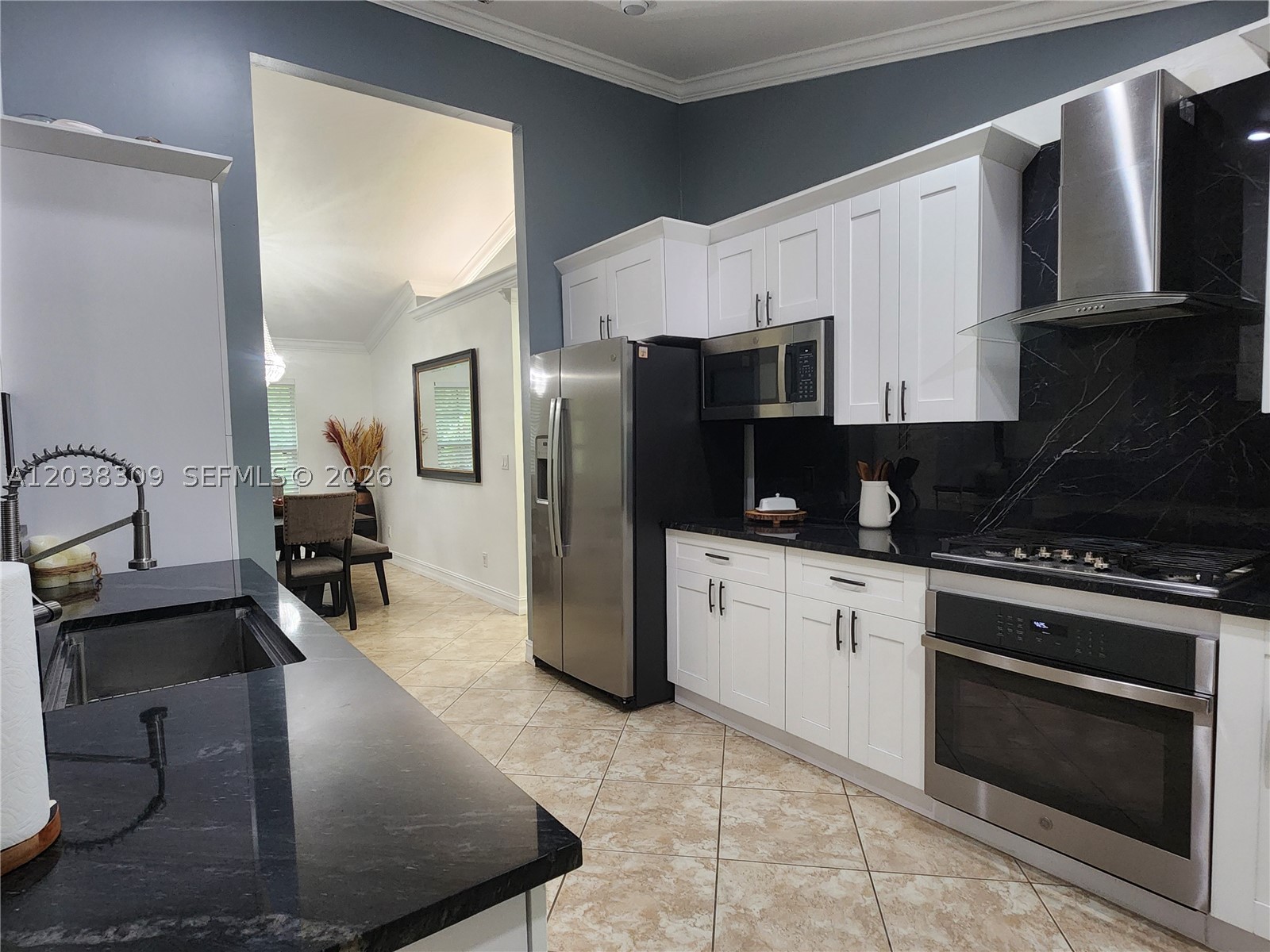 GOLDEN GATE ESTATES - Residential