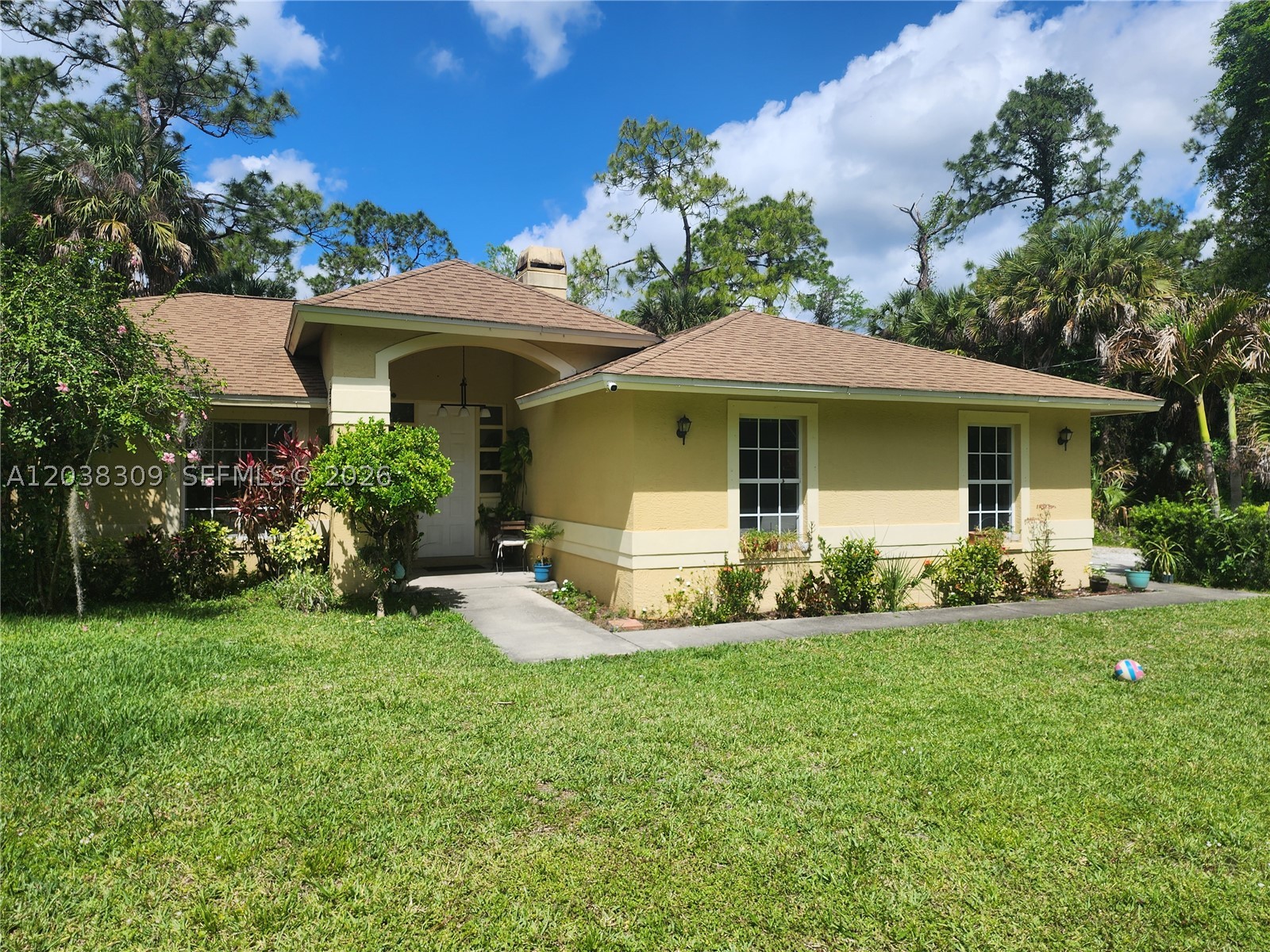 GOLDEN GATE ESTATES - Residential