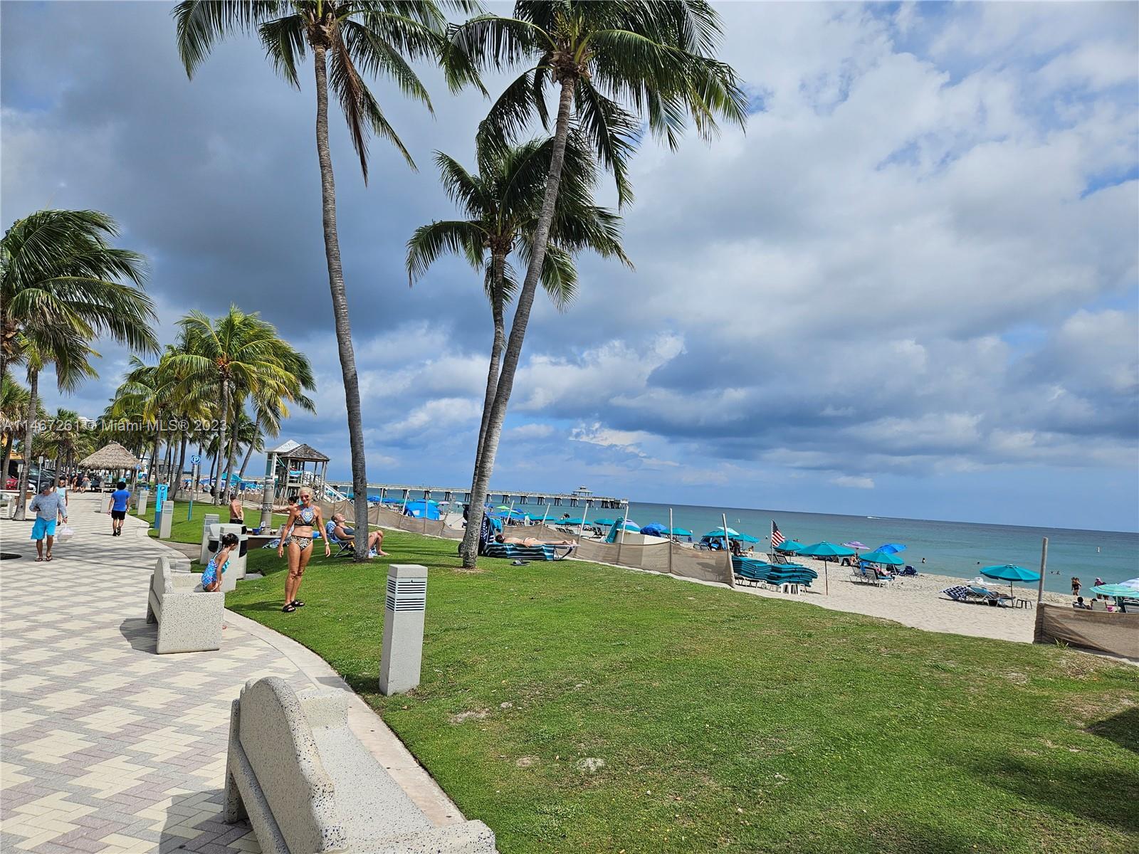 Racquet Club Of Deer Creek - Residential