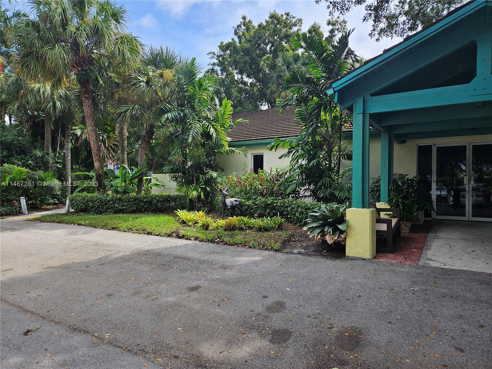 Racquet Club Of Deer Creek - Residential
