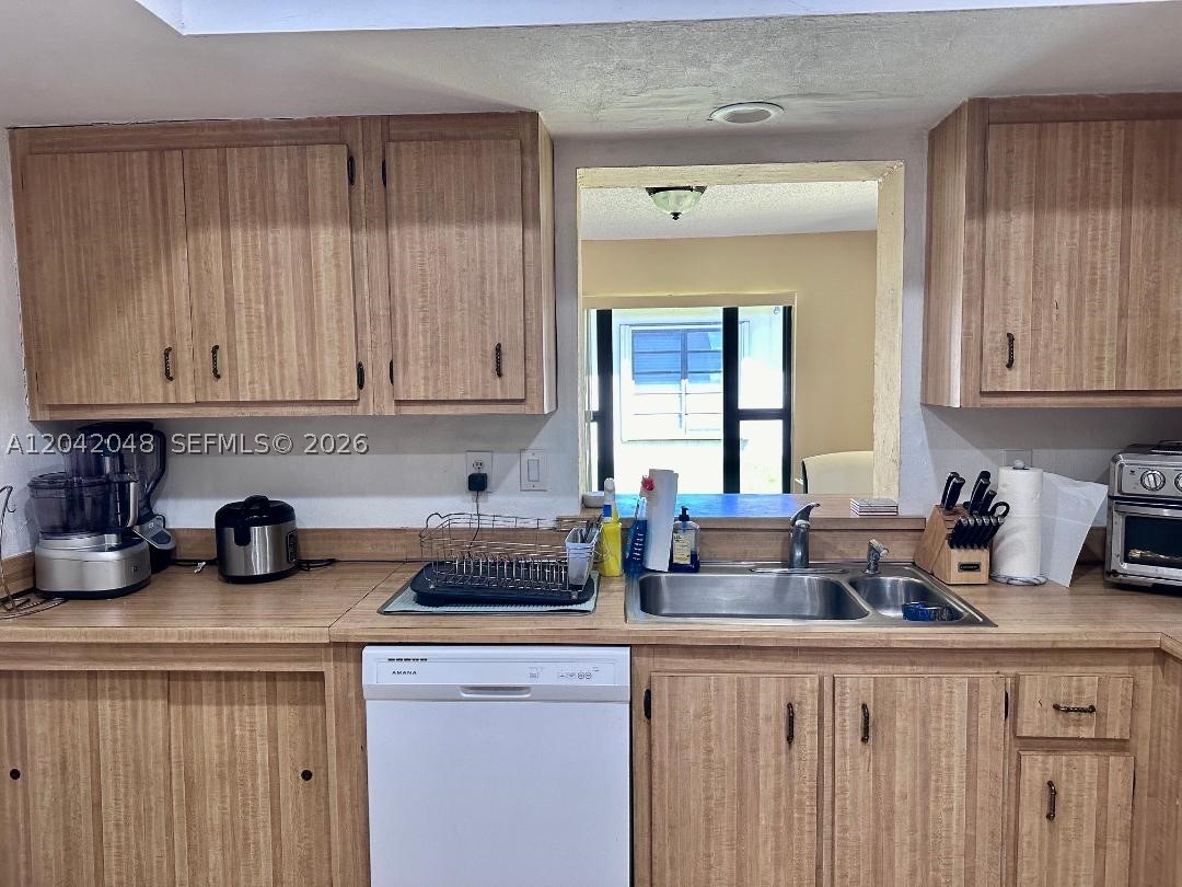 MEADOWS OF CRYSTAL LAKE - Residential