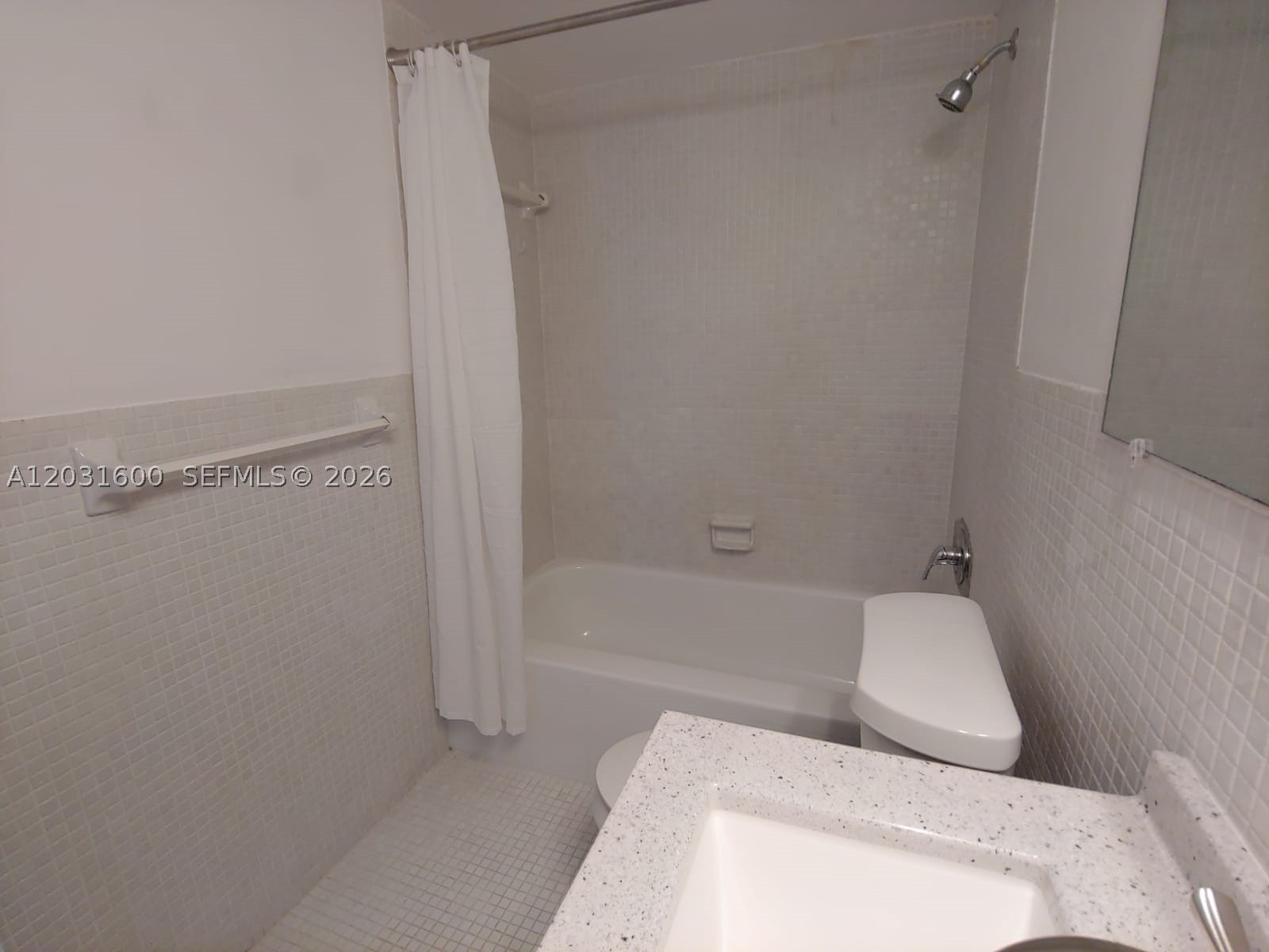 EASTERN SHORES WHITE HOUS - Residential