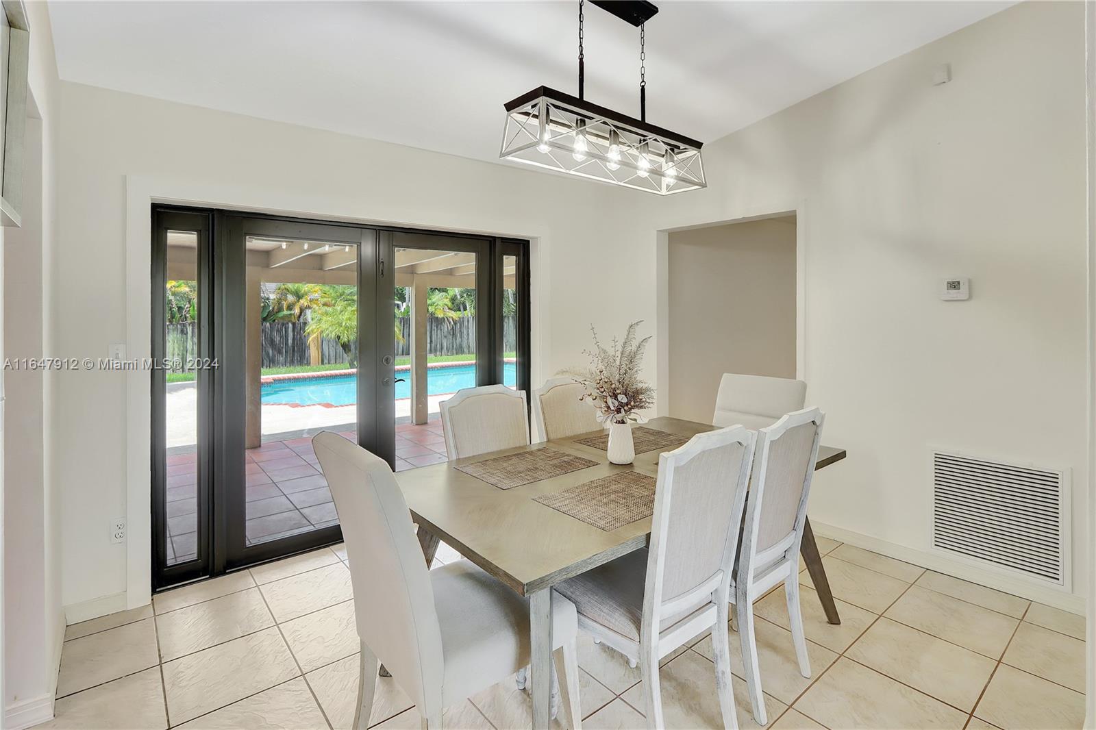 PINE SHORE SEC FIVE - Residential