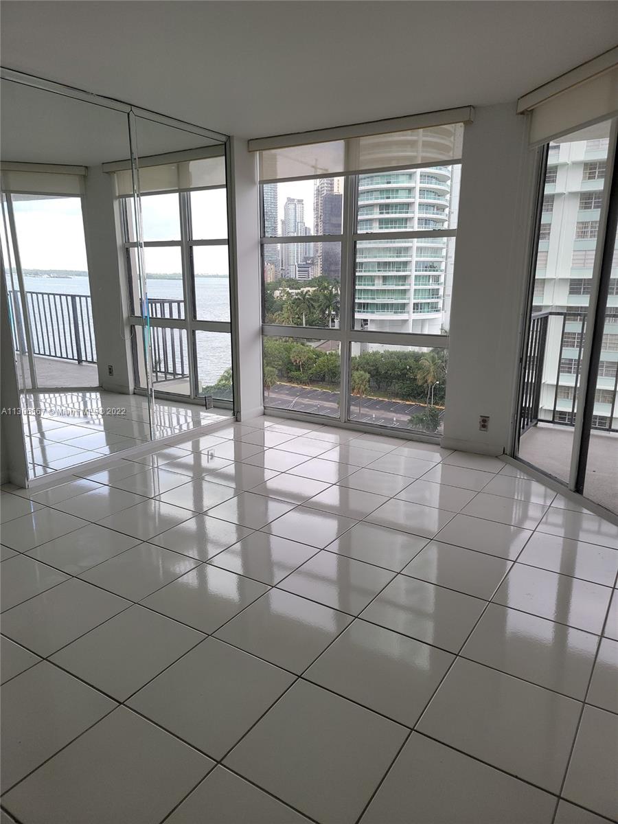 BRICKELL PLACE CONDO - Residential Lease
