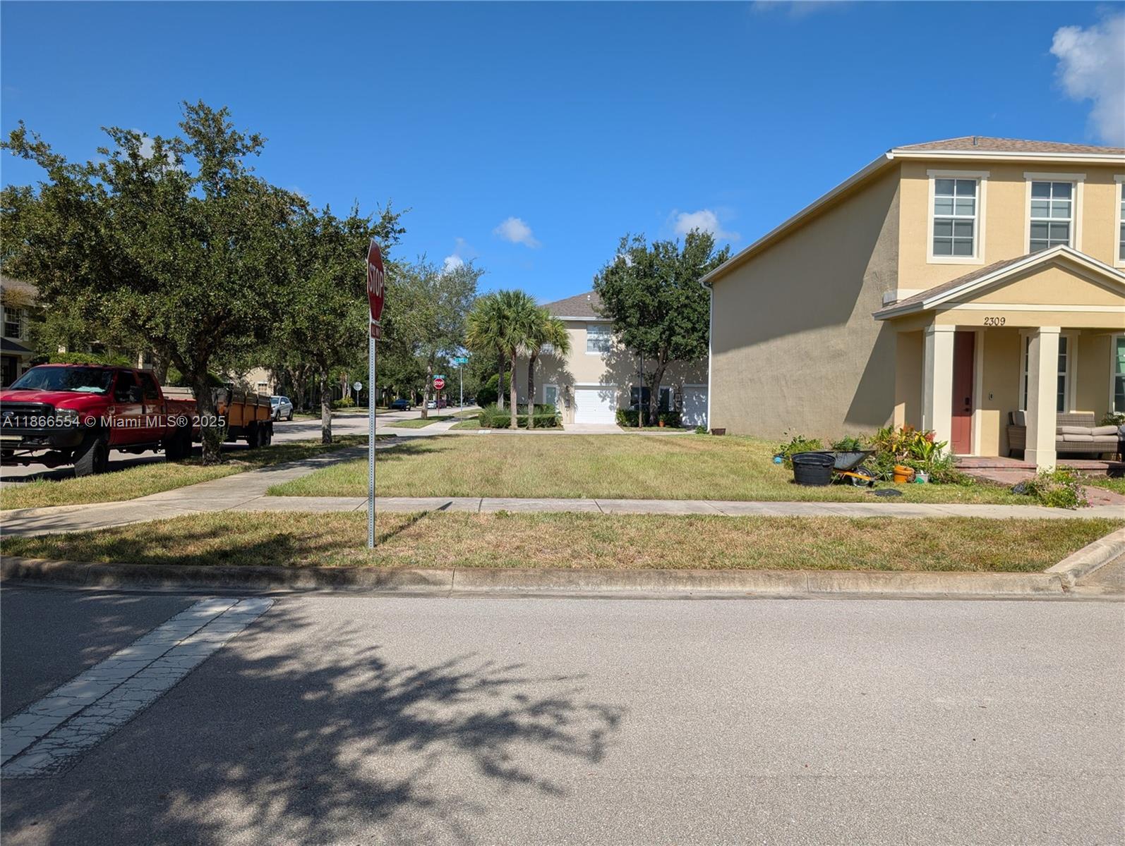 EAST LAKE VILLAGE NO 3 - Land