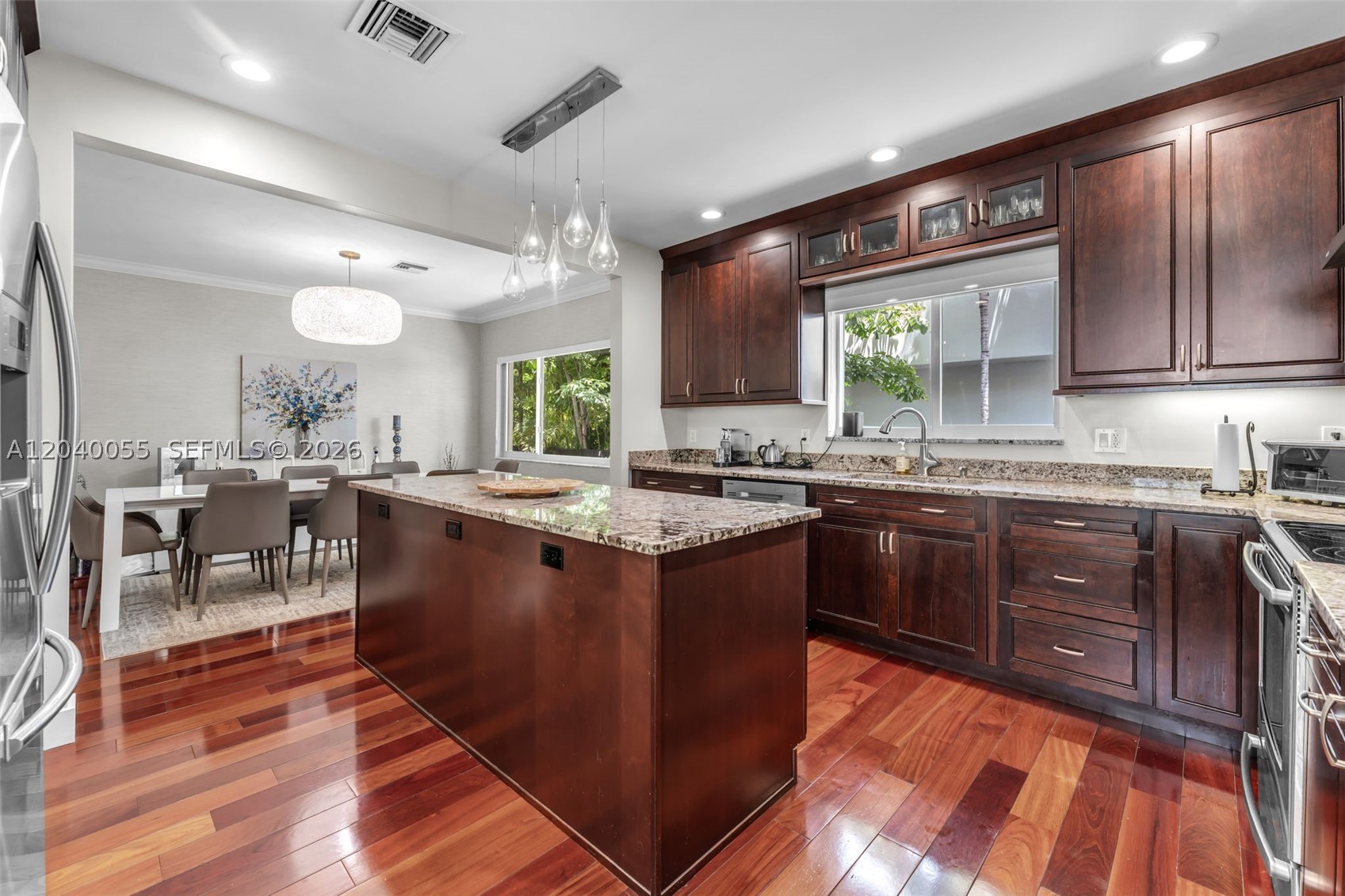 BAY HEIGHTS - Residential