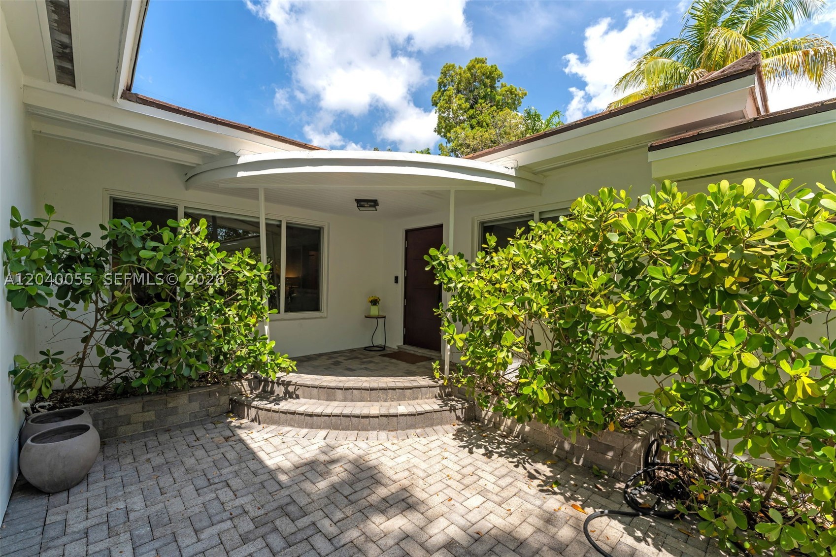BAY HEIGHTS - Residential