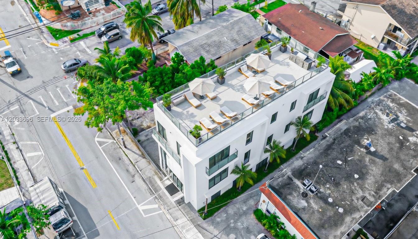 LAWRENCE EST LAND CO - Residential