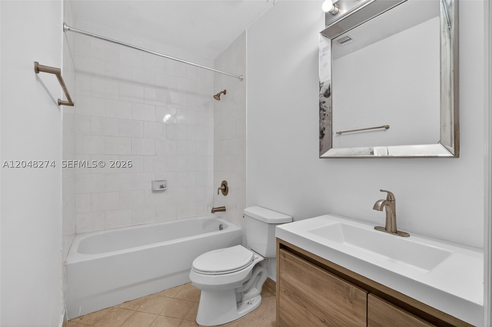 MILANA CONDO - Residential
