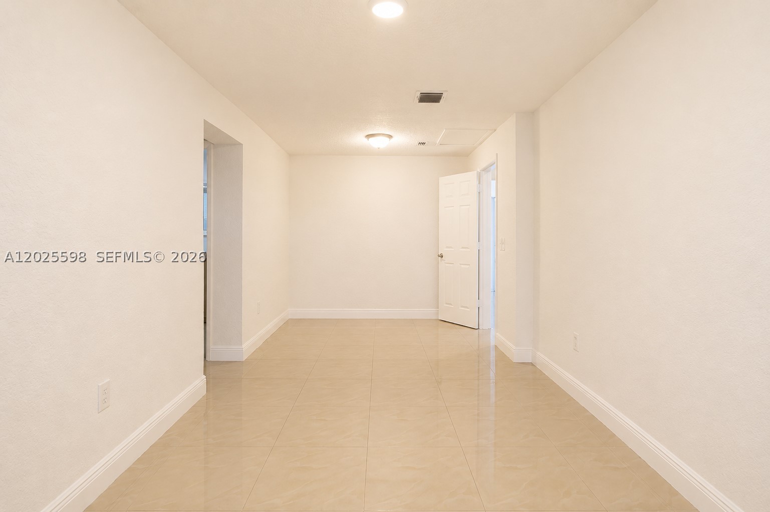 DEERING POINT SUB. - Residential Lease