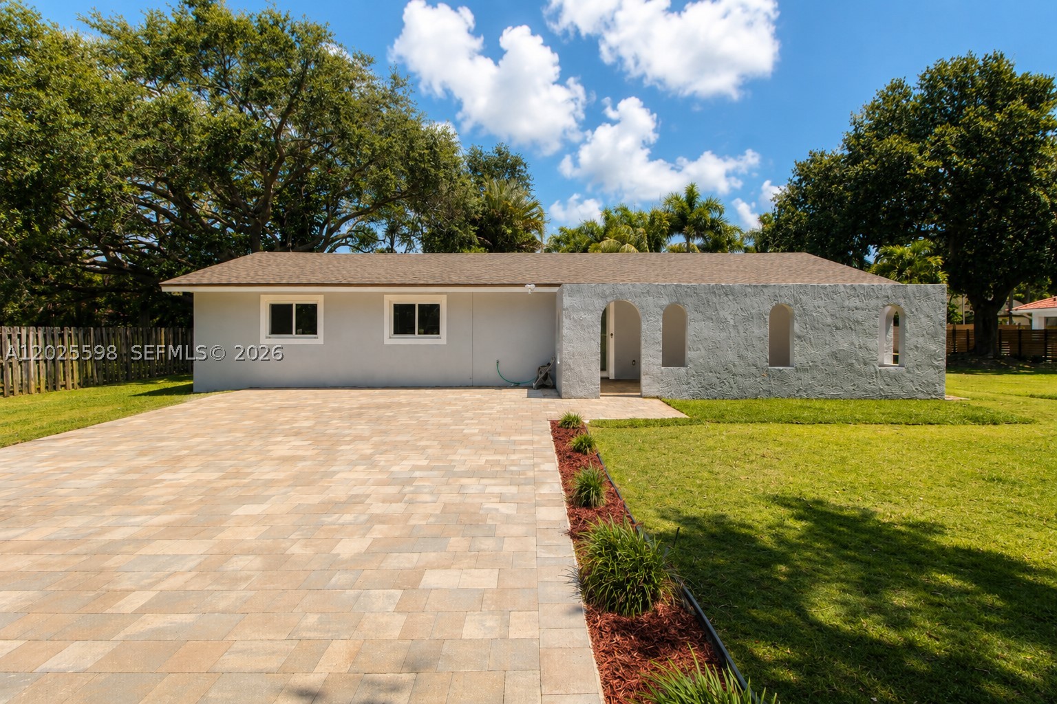 DEERING POINT SUB. - Residential Lease