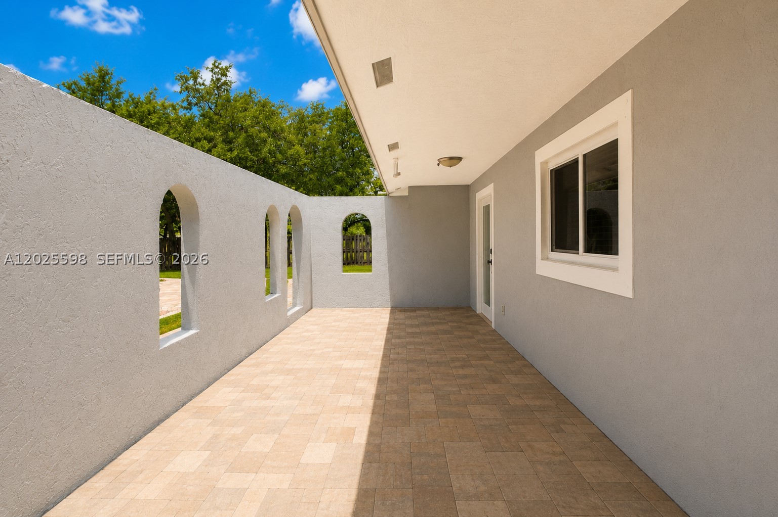 DEERING POINT SUB. - Residential Lease