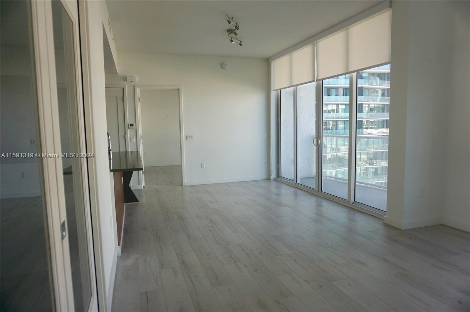 THE CRIMSON CONDOMINIUM - Residential