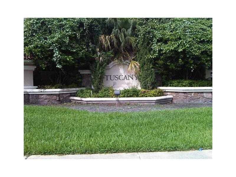 NICE 2 BEDROOM 2 .5 BATHROOMS. WASHER & DRYER IN UNIT. BEAUTIFUL VIEW. CENTRALLY LOCATED!!!