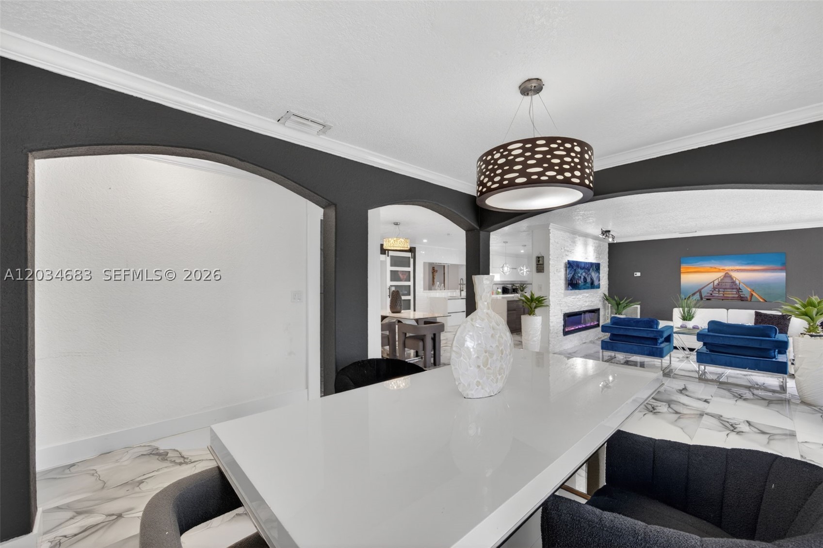 DEVON-AIRE ESTATES SEC 4 - Residential
