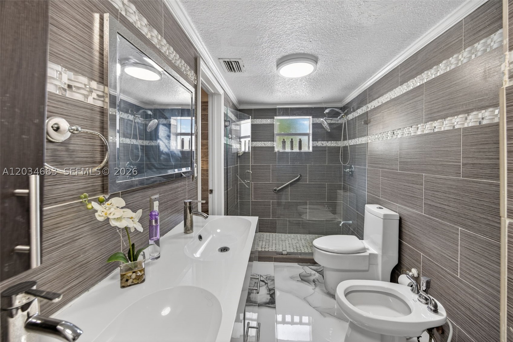 DEVON-AIRE ESTATES SEC 4 - Residential