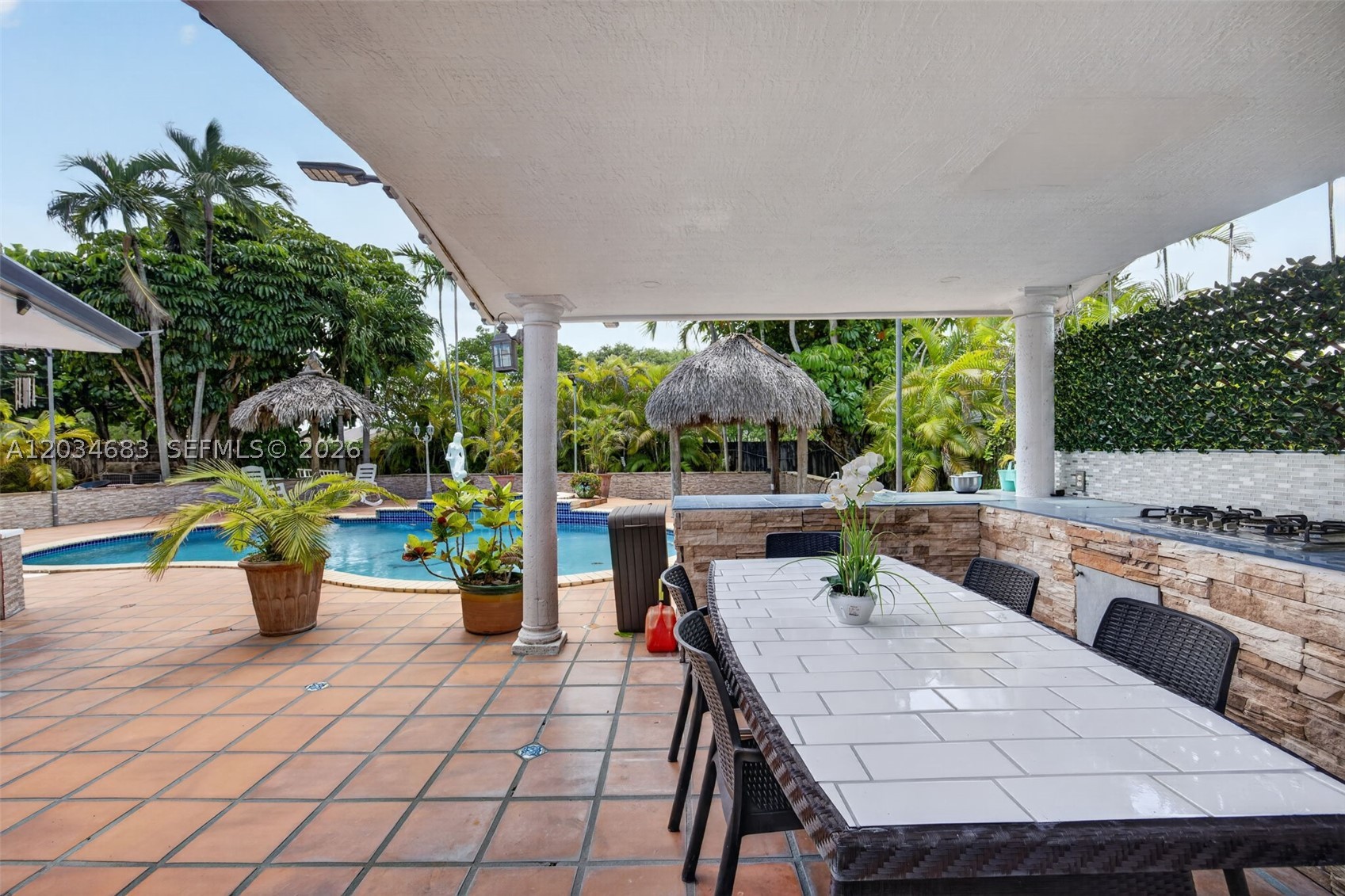 DEVON-AIRE ESTATES SEC 4 - Residential