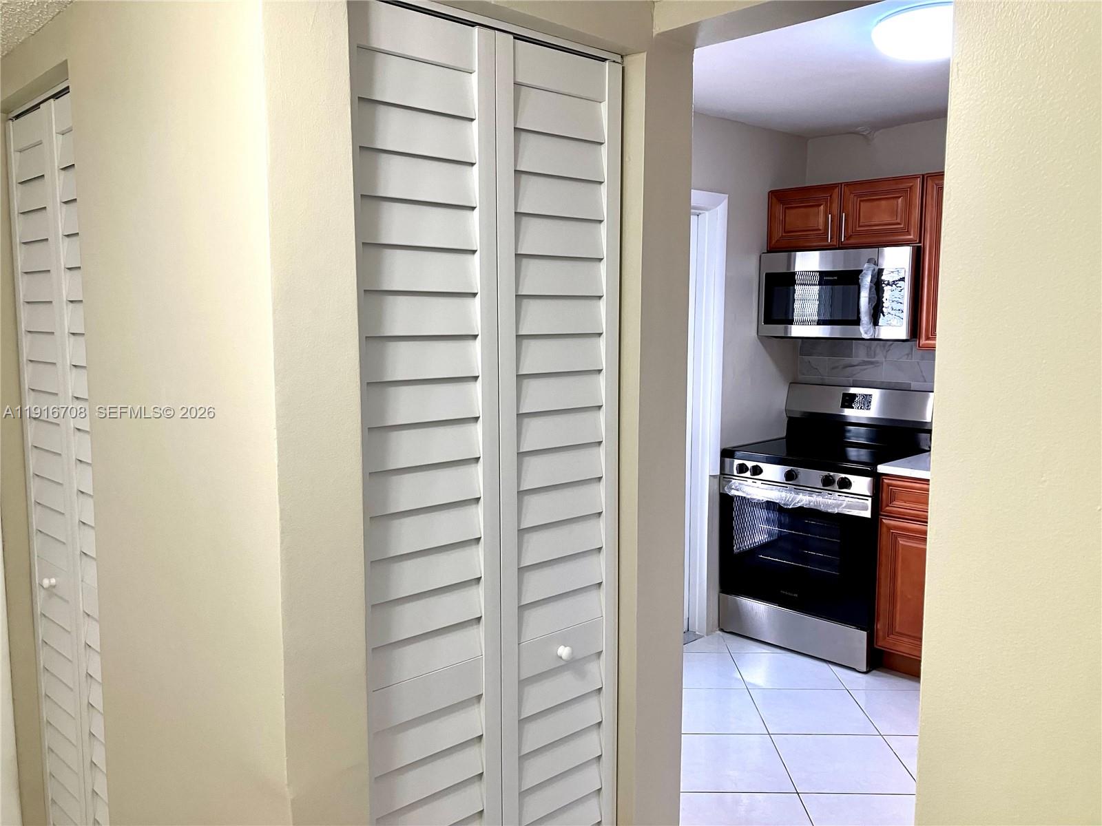 GARNET CONDO - Residential