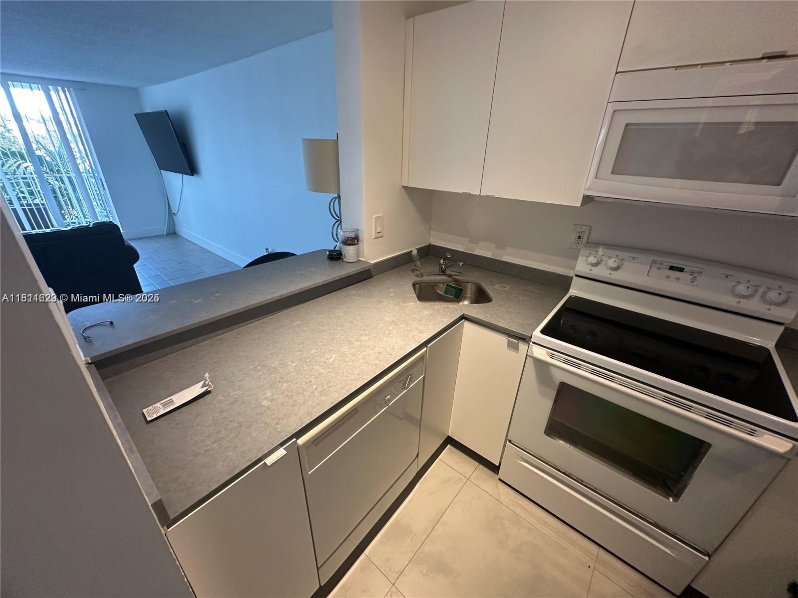 MONTECARLO CONDO - Residential