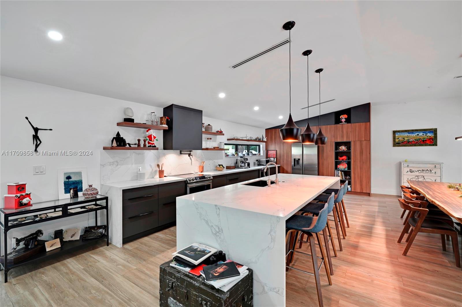 OAK LANE SEC ADDITION - Residential Lease
