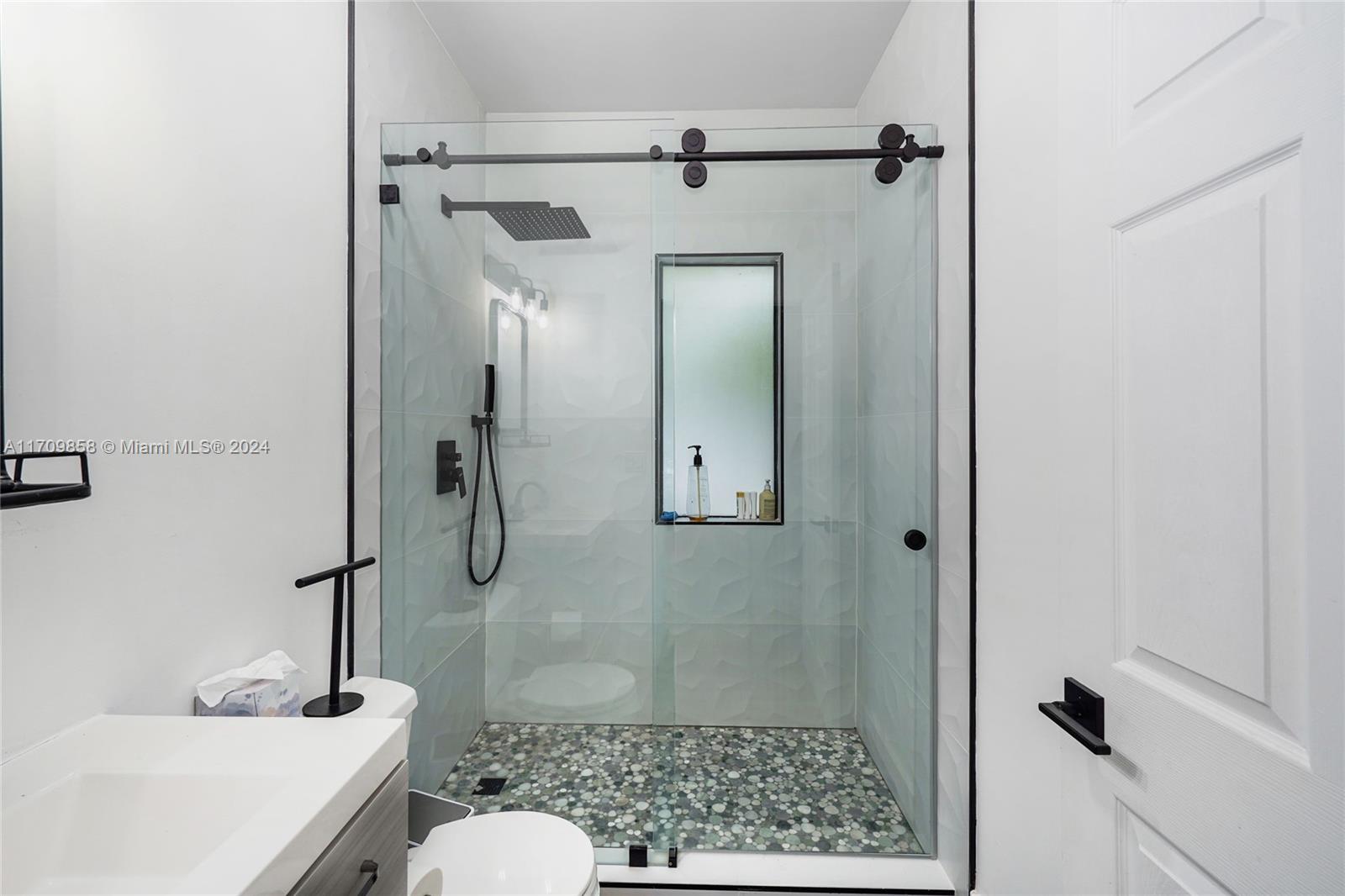 OAK LANE SEC ADDITION - Residential Lease