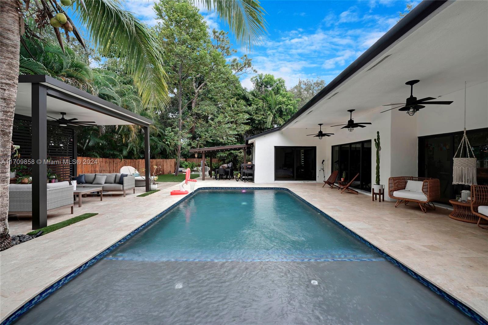 OAK LANE SEC ADDITION - Residential Lease