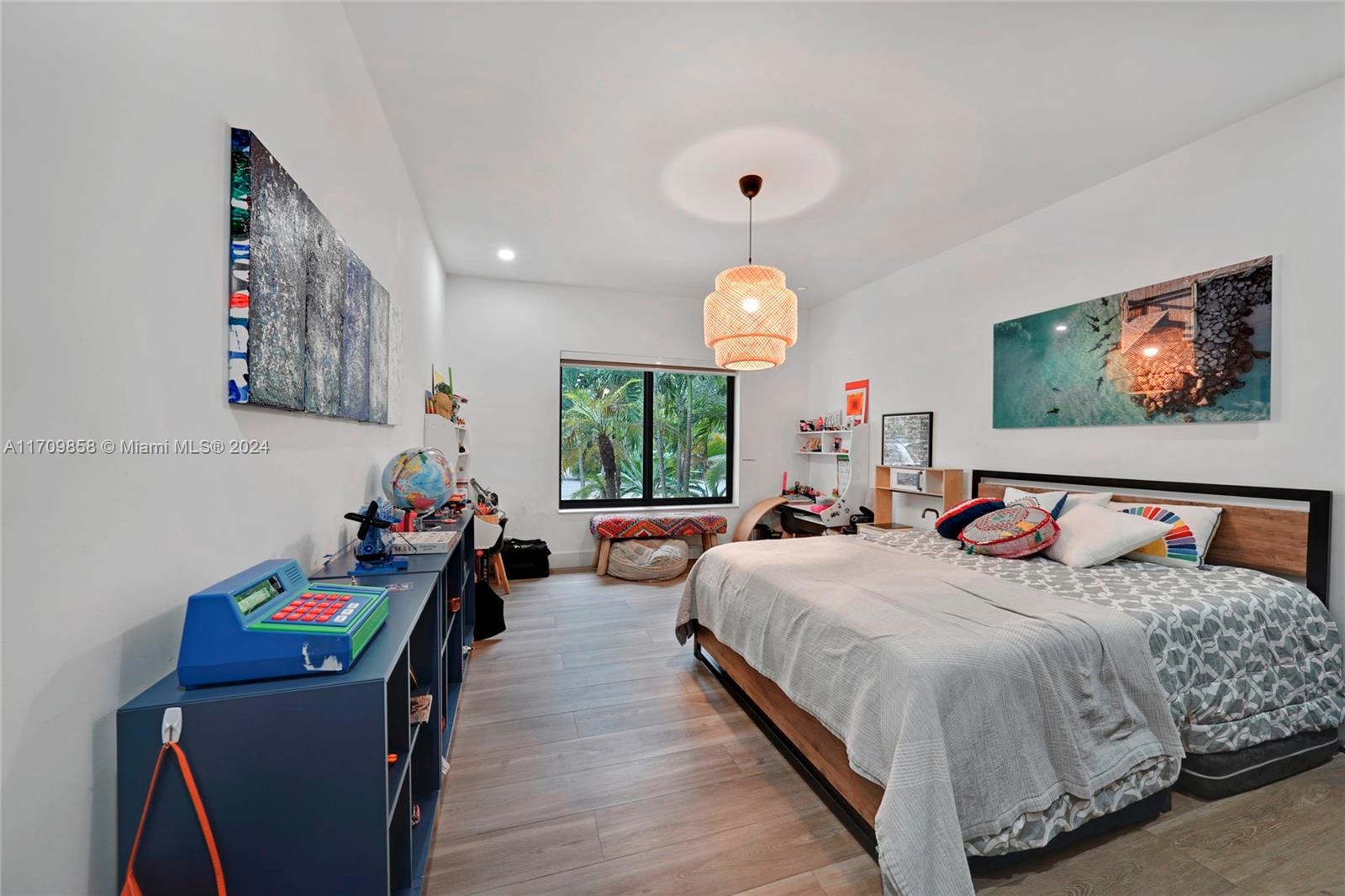 OAK LANE SEC ADDITION - Residential Lease