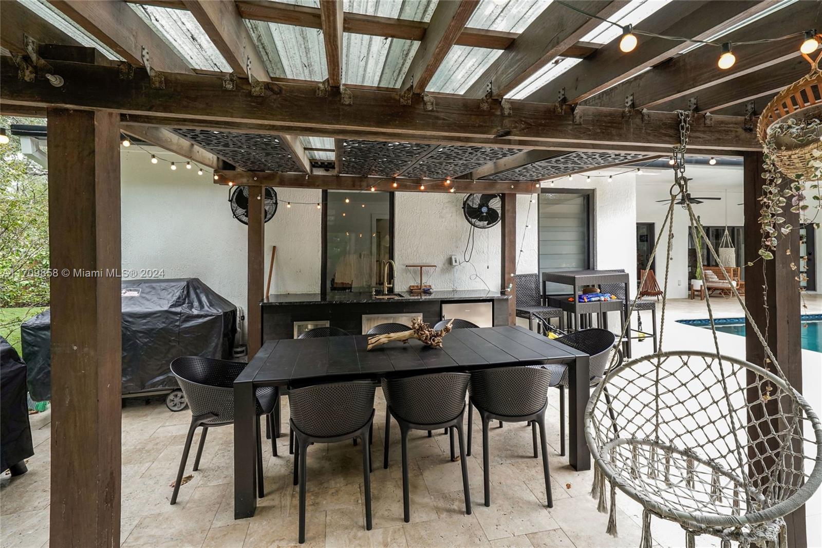 OAK LANE SEC ADDITION - Residential Lease