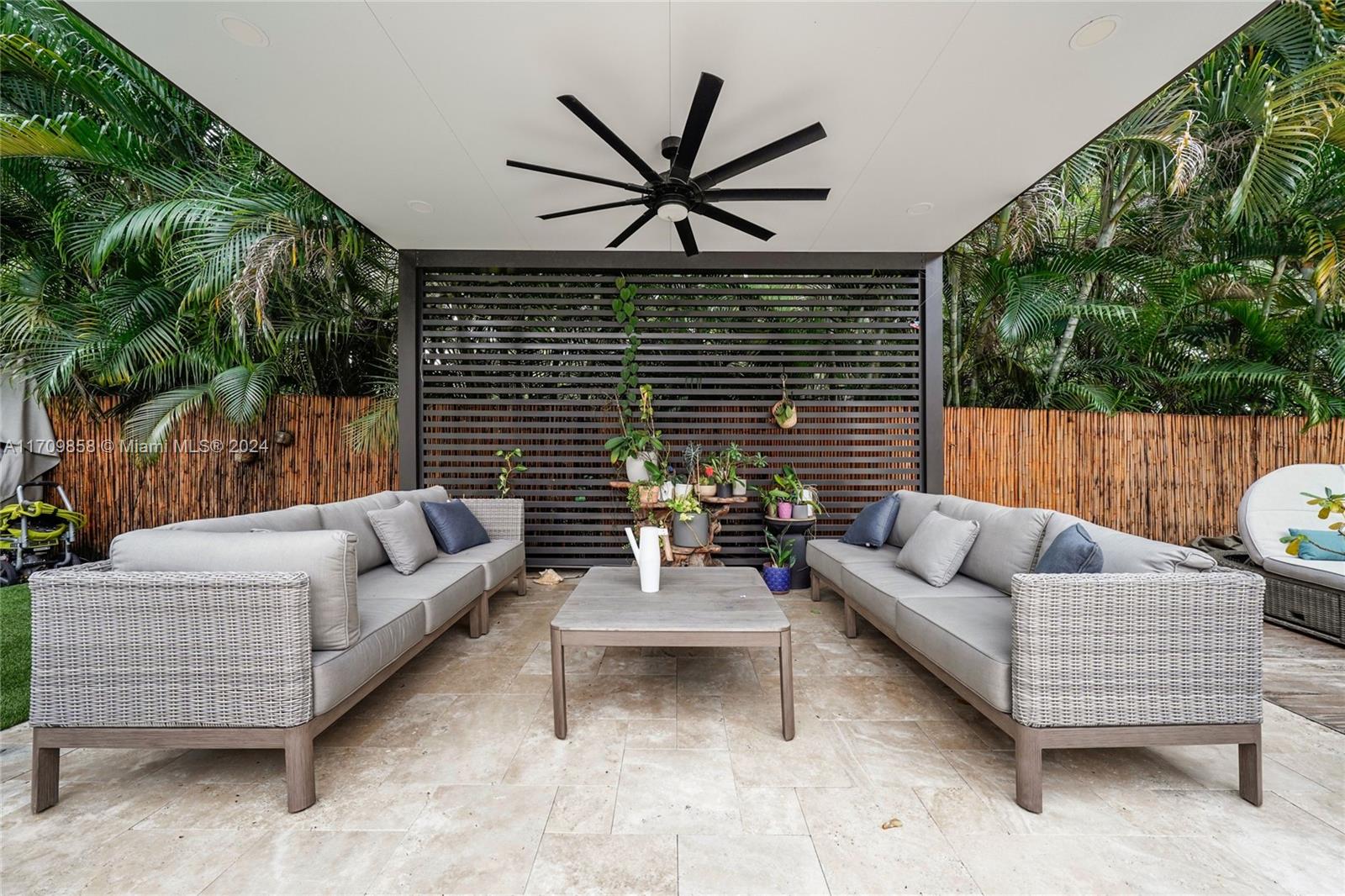 OAK LANE SEC ADDITION - Residential Lease