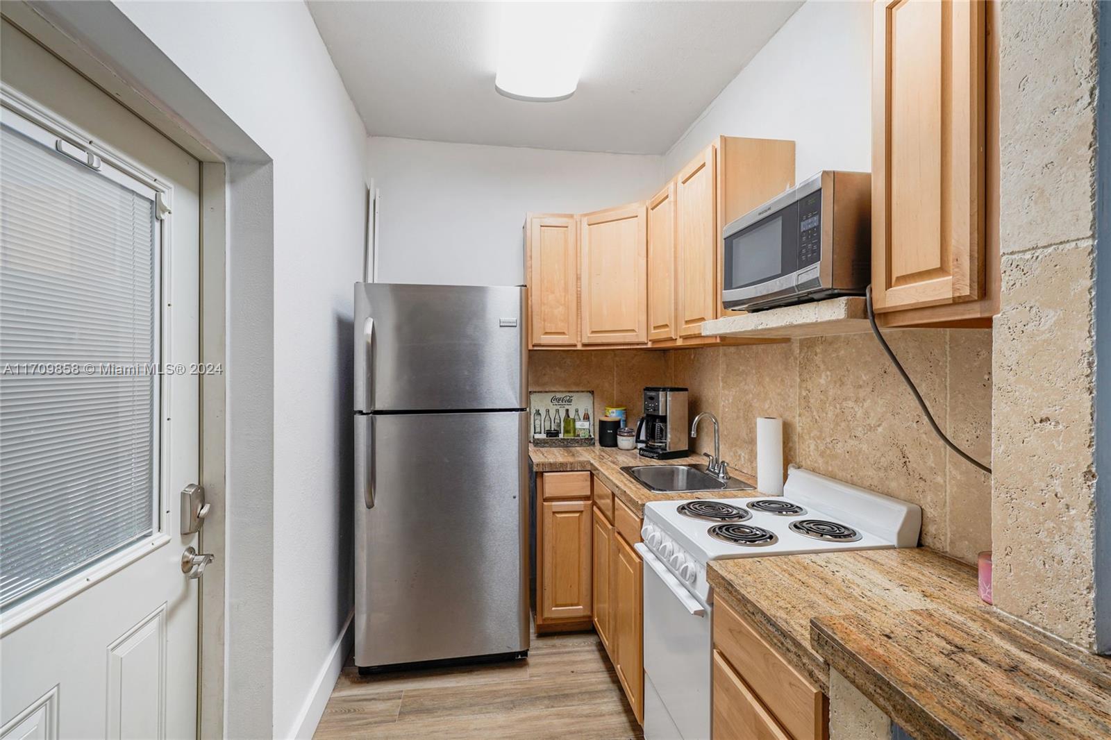 OAK LANE SEC ADDITION - Residential Lease