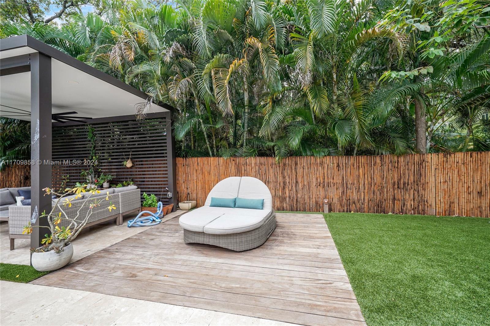 OAK LANE SEC ADDITION - Residential Lease