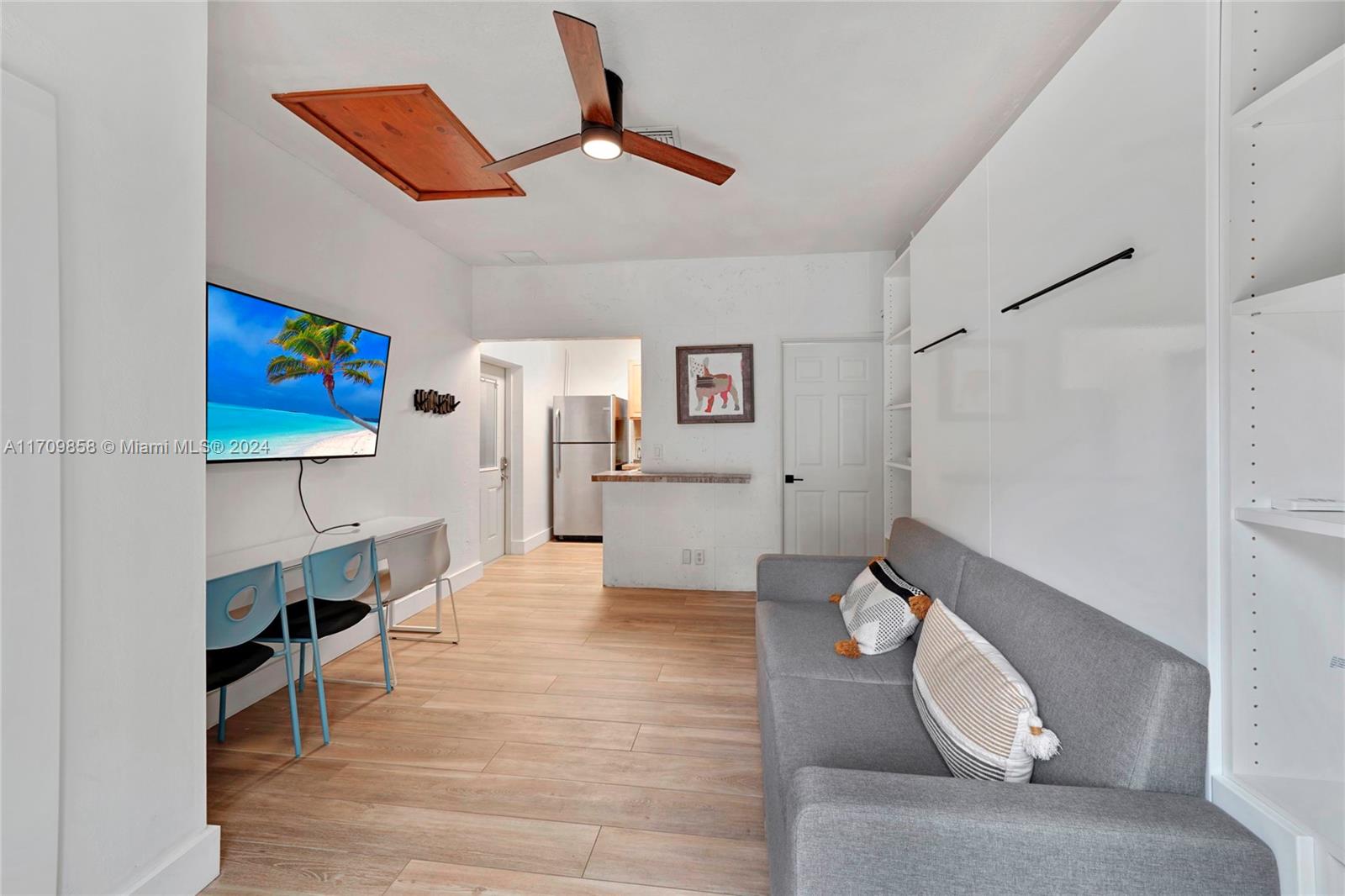 OAK LANE SEC ADDITION - Residential Lease