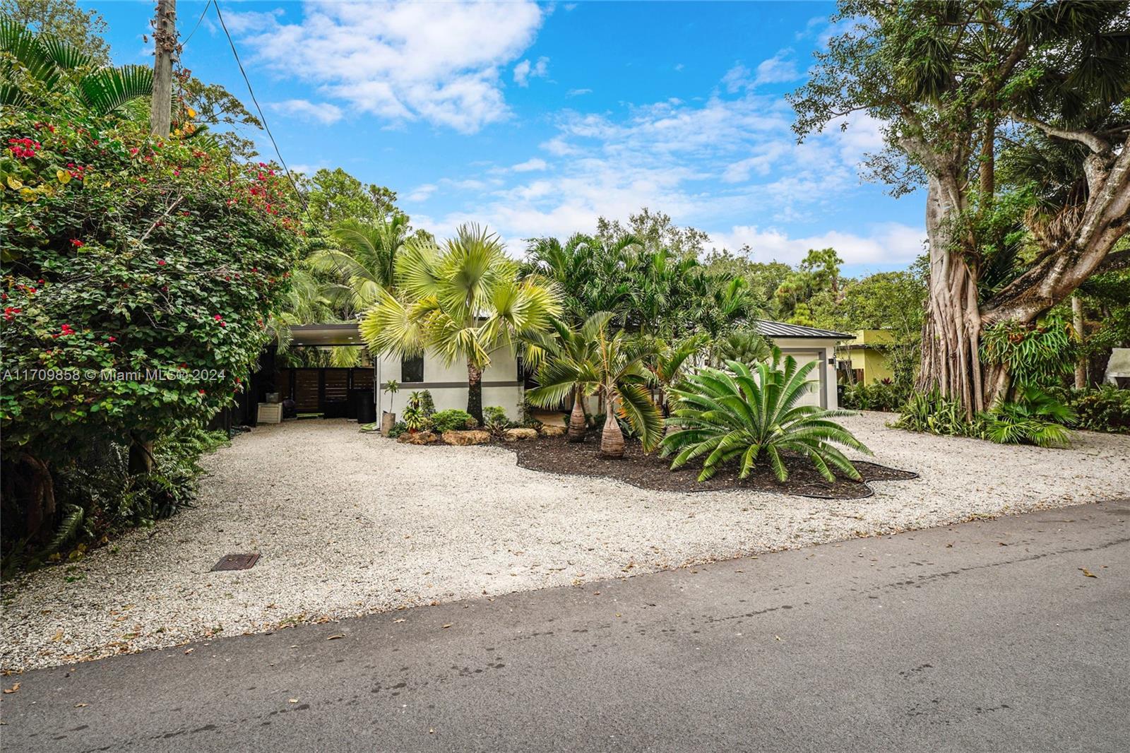 OAK LANE SEC ADDITION - Residential Lease