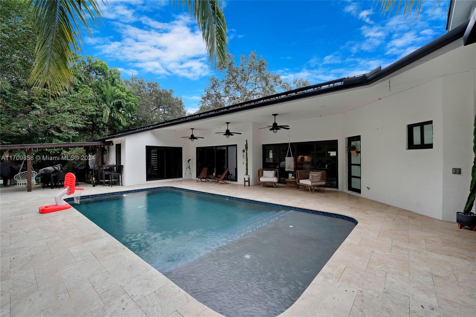 OAK LANE SEC ADDITION - Residential Lease