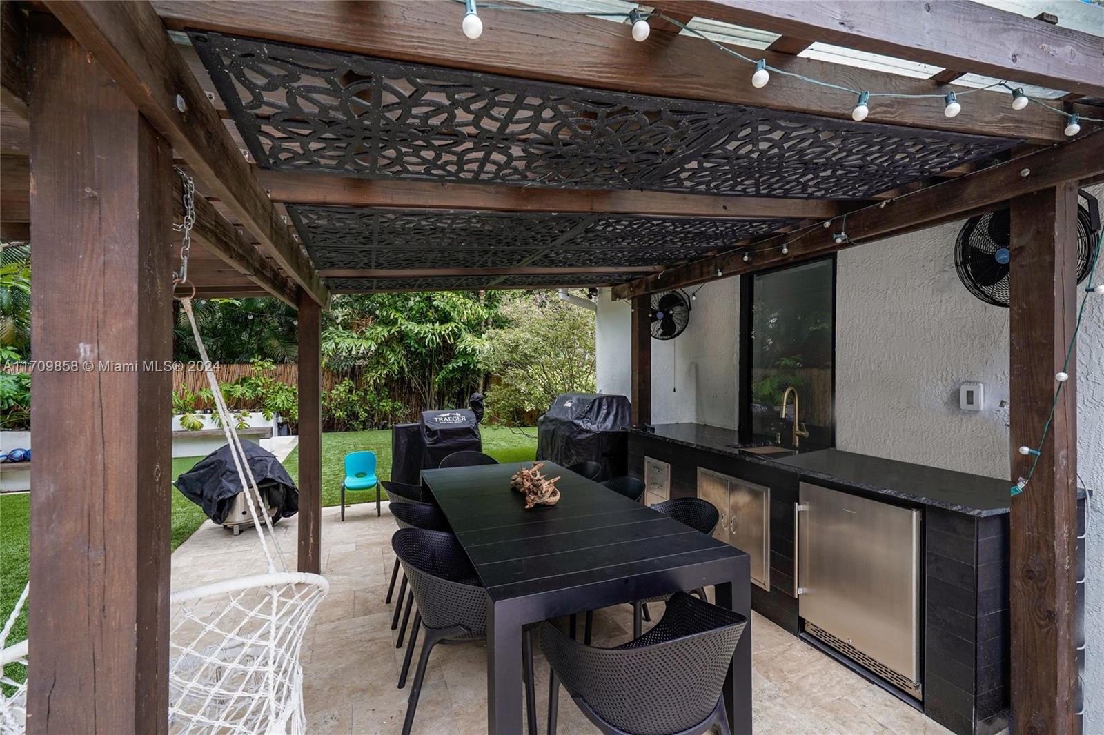 OAK LANE SEC ADDITION - Residential Lease