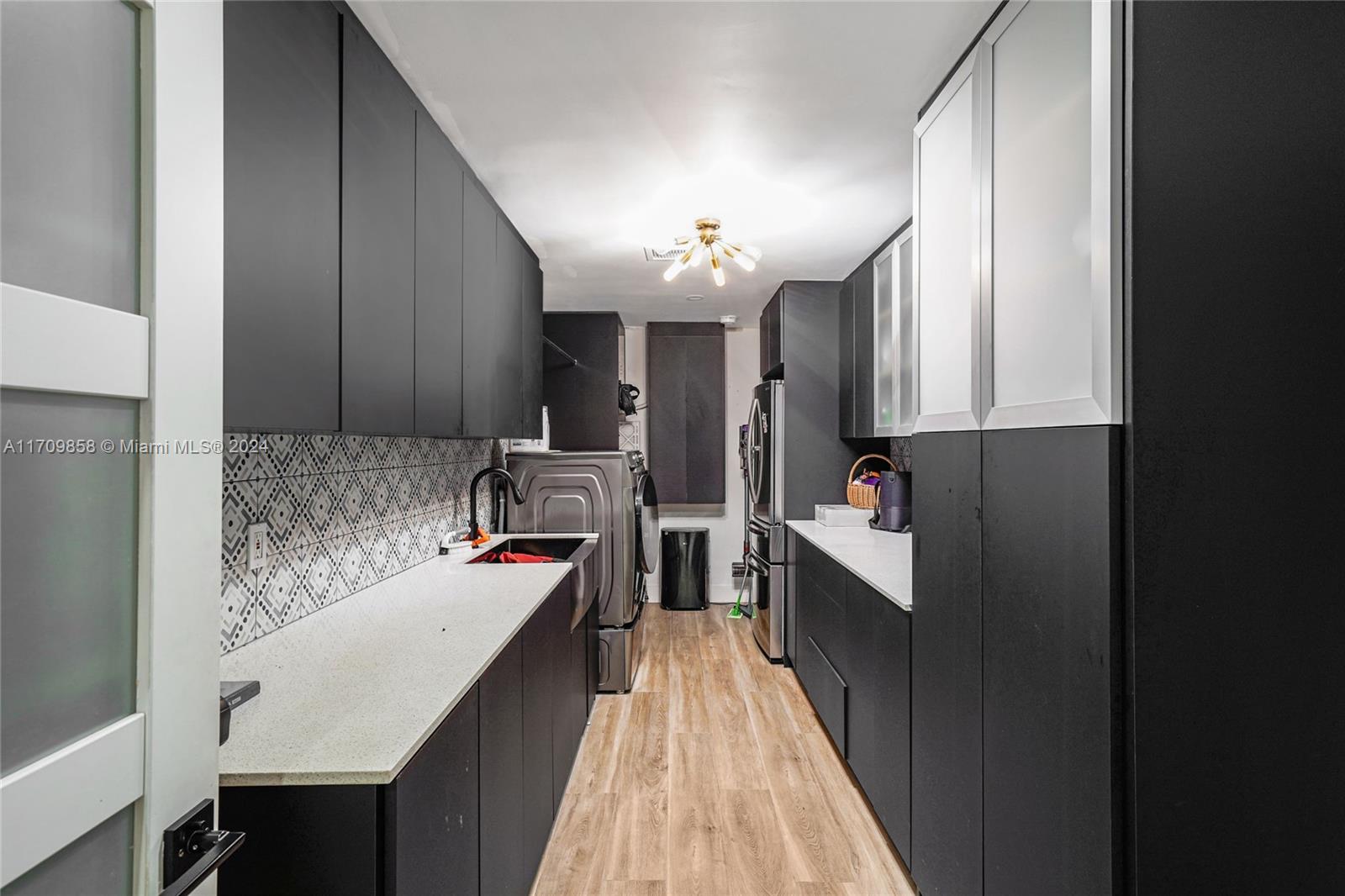 OAK LANE SEC ADDITION - Residential Lease