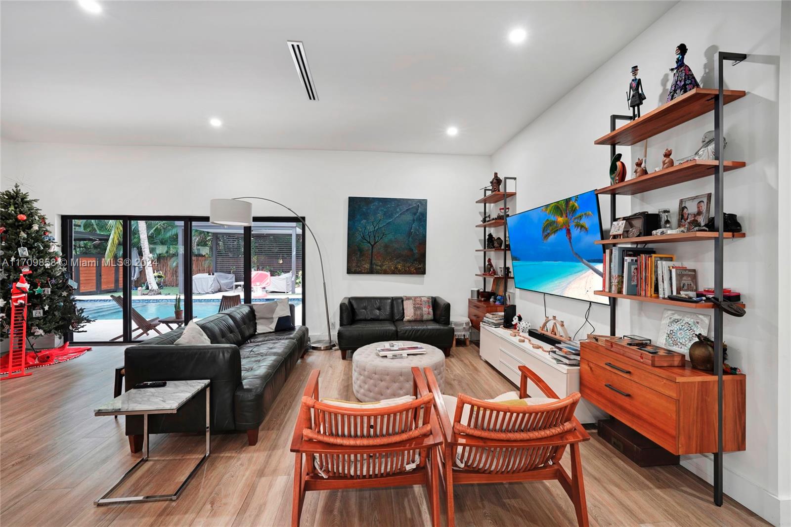 OAK LANE SEC ADDITION - Residential Lease
